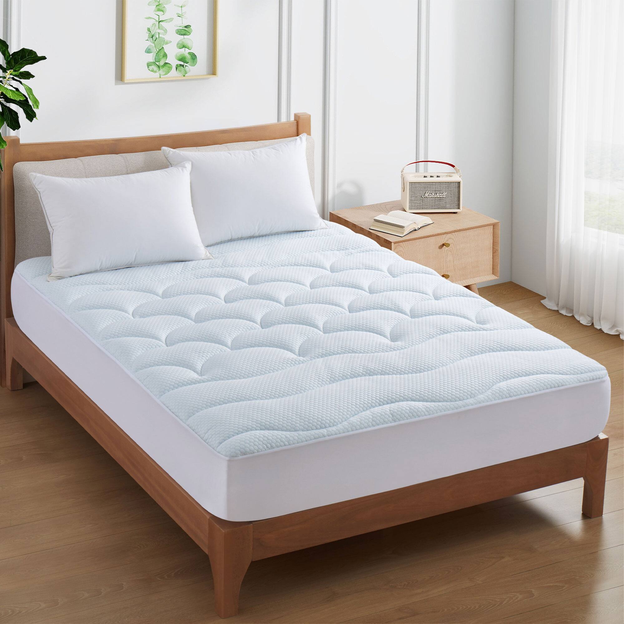 Angle. Peace Nest - Peace Nest Cooling Waterproof Quilted Mattress Pad with Breathable Air-Layer Fabric, Queen - White.