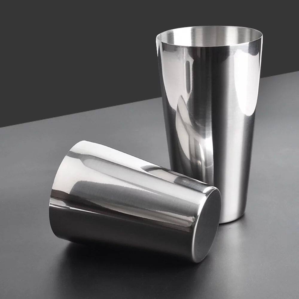 Left. Malletson - Boston Shaker, Cocktail Shaker, 16 OZ & 20 OZ Mixers, 18/8 Stainless Steel - Silver.