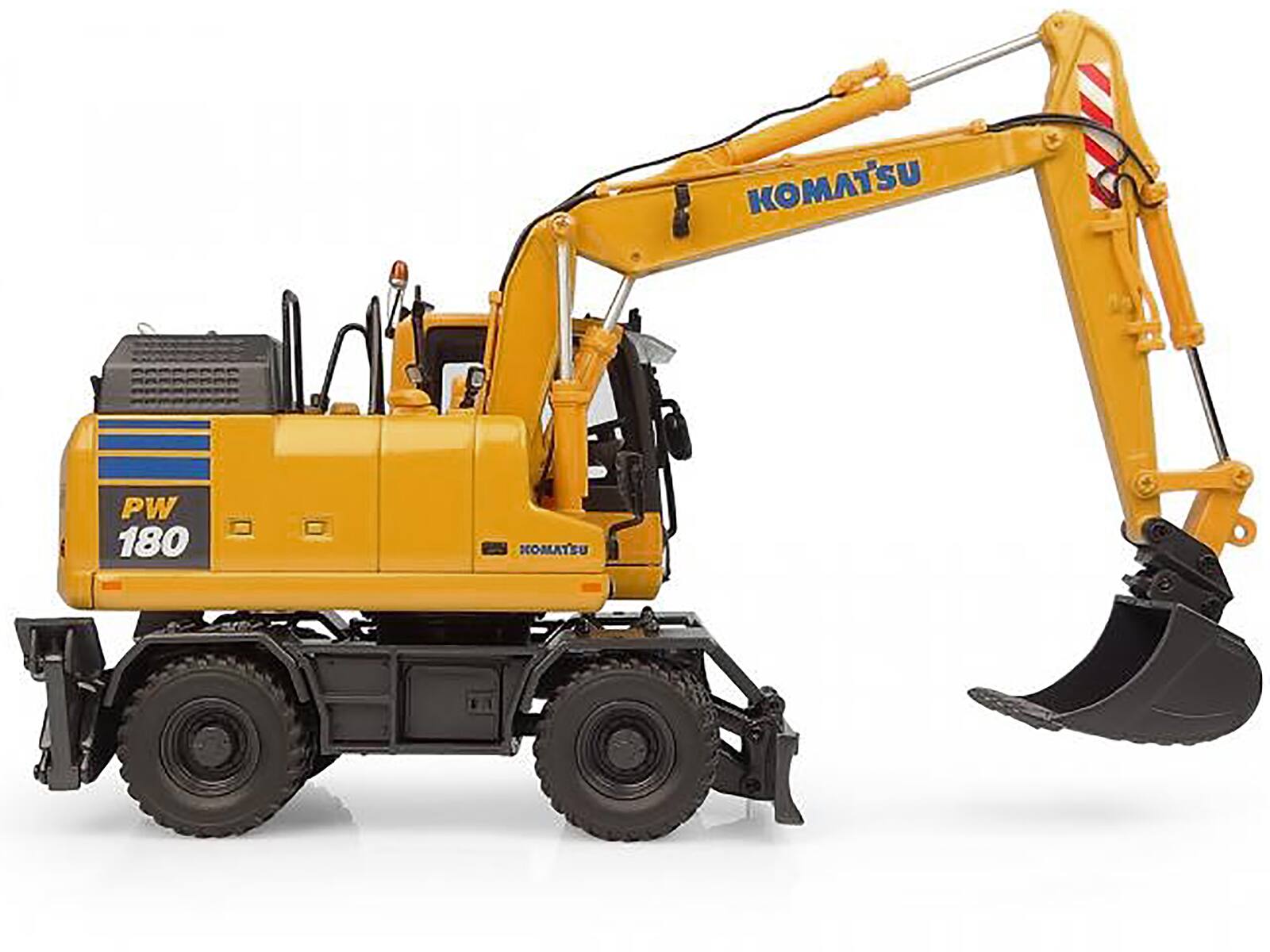 KOMATSU  
PW 180  
KOMATSU