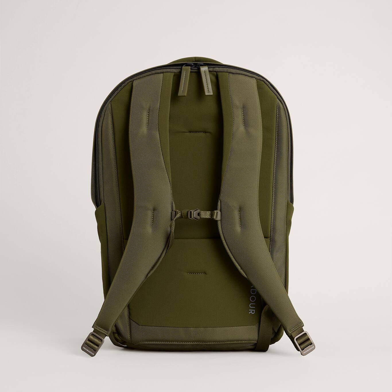 The text on the image is "DOUR".