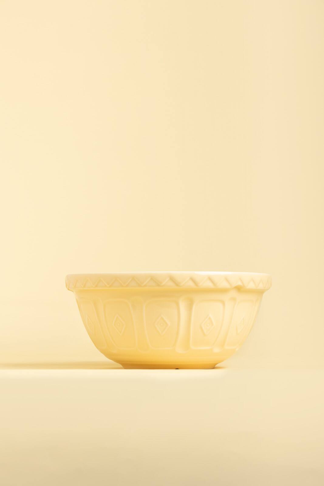 Alt View 2. Mason Cash - Color Mix Yellow Size 12 Mixing Bowl, 4.25 Quart - Yellow.