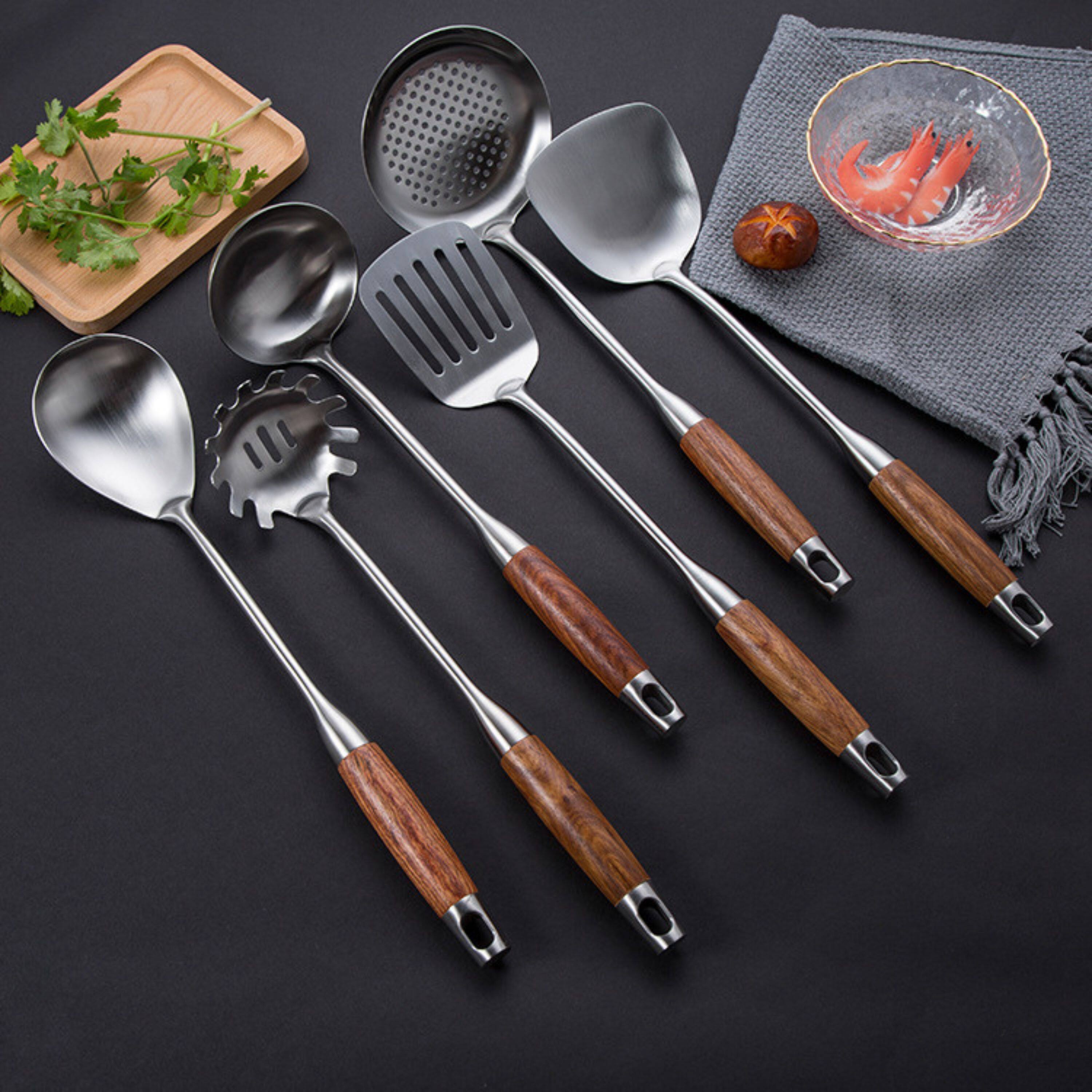 Angle. Kitcheniva - 6-Piece Stainless Steel Essential Kitchen Utensil Set with Wooden Handles.