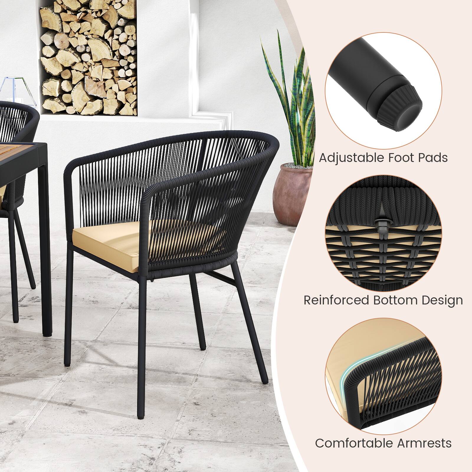 Adjustable Foot Pads  
Reinforced Bottom Design  
Comfortable Armrests