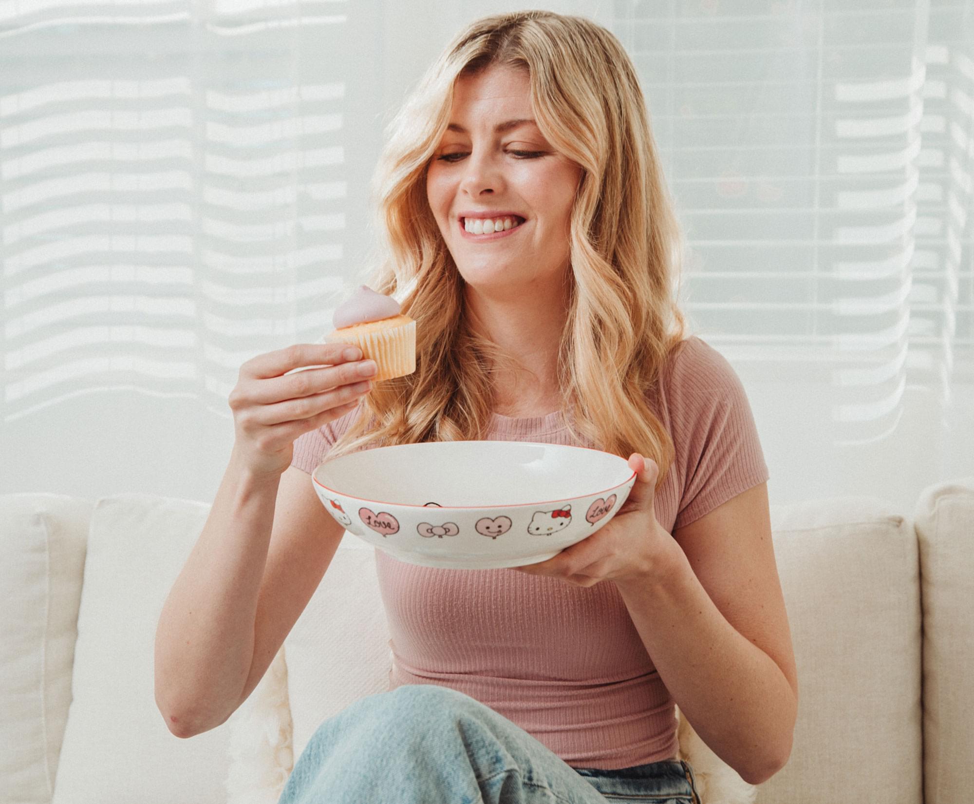 The text in the image is:

"LoM d ZaN"