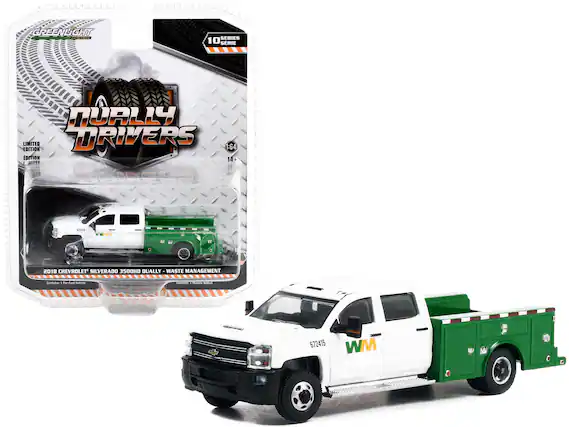 GREENLIGHT
DUALY DRIVERS
LIMITED EDITION
1:64
14+
SERIES 10
SERIE 10
2018 CHEVROLET SILVERADO 3500HD DUALY - WASTE MANAGEMENT
Contains: 1 Die-Cast Vehicle
672415
WM