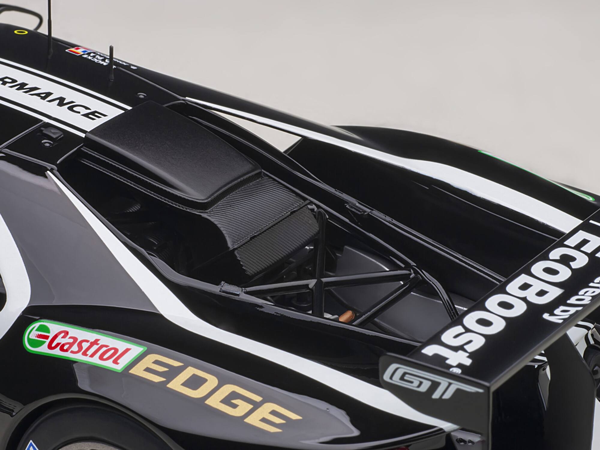 O MOCKE CN RMANCE / COBoost y redi Castrol EDGE GT