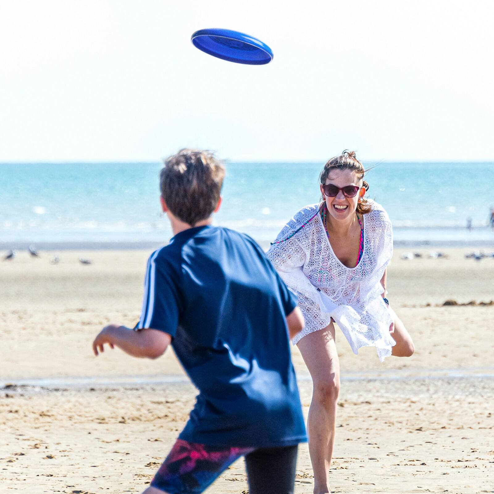 Alt View 4. Wham-O - Frisbee 11 Inch Flying Disc Toy Long Distance Heavyweight Frisbee 200g for Outdoor Activities - Blue.