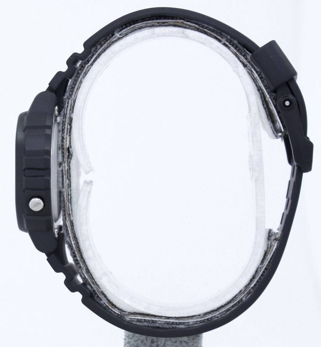 Left. Casio - Illuminator Quartz Alarm Chrono LA-20WH-1ADF Ladies Watch - Black.