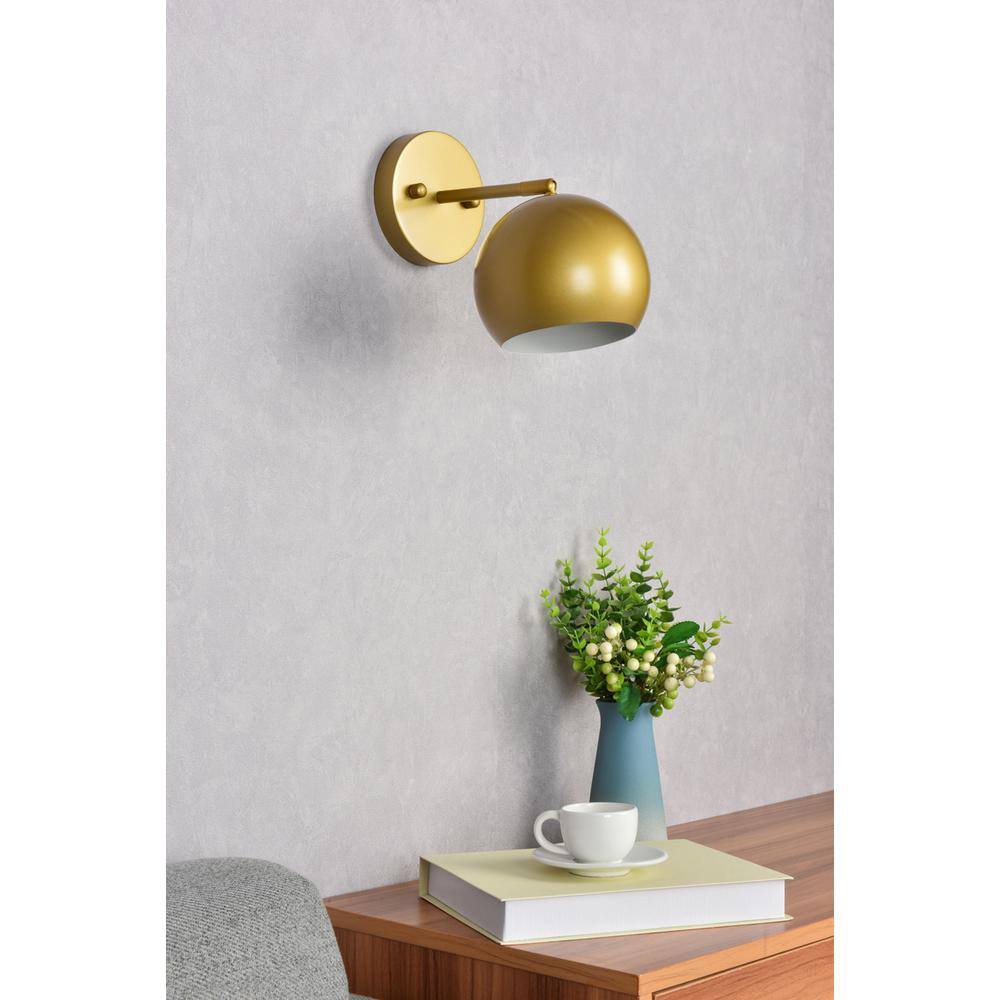 Left. Living District - Othello 1 light brass wall sconce - Brass.