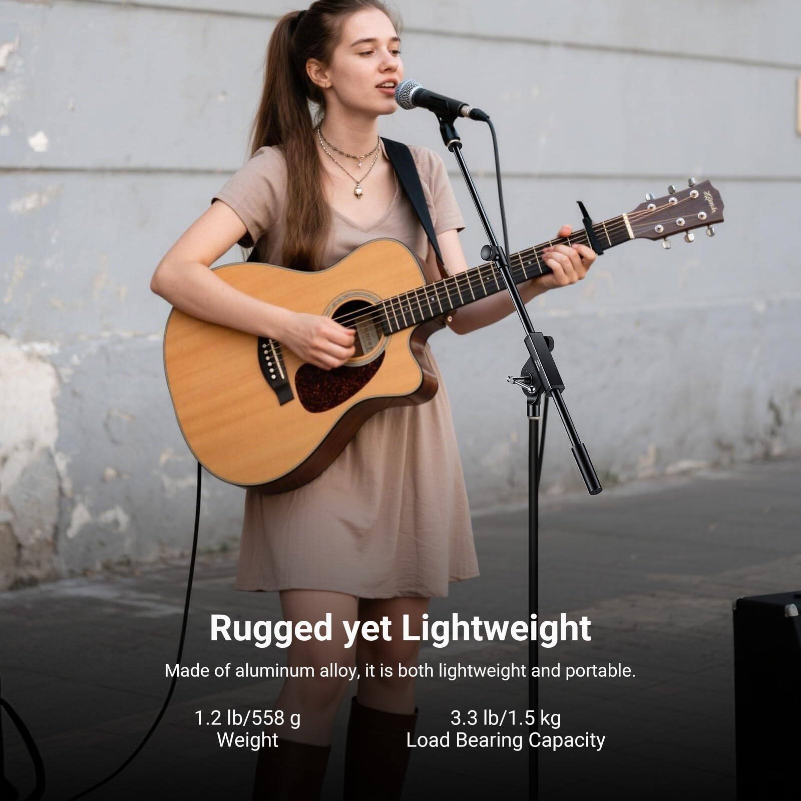 Rugged yet Lightweight  
Made of aluminum alloy, it is both lightweight and portable.  
1.2 lb/558 g  
Weight  
3.3 lb/1.5 kg  
Load Bearing Capacity