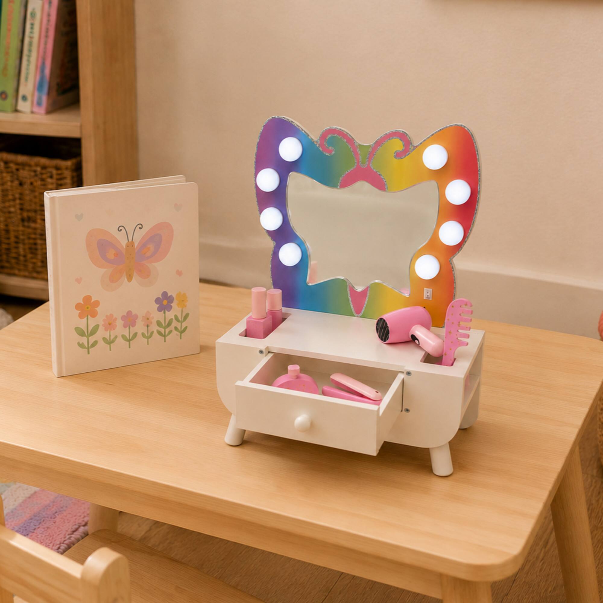 Angle. Teamson Kids - Kids Tabletop Vanity and Light up Mirror.