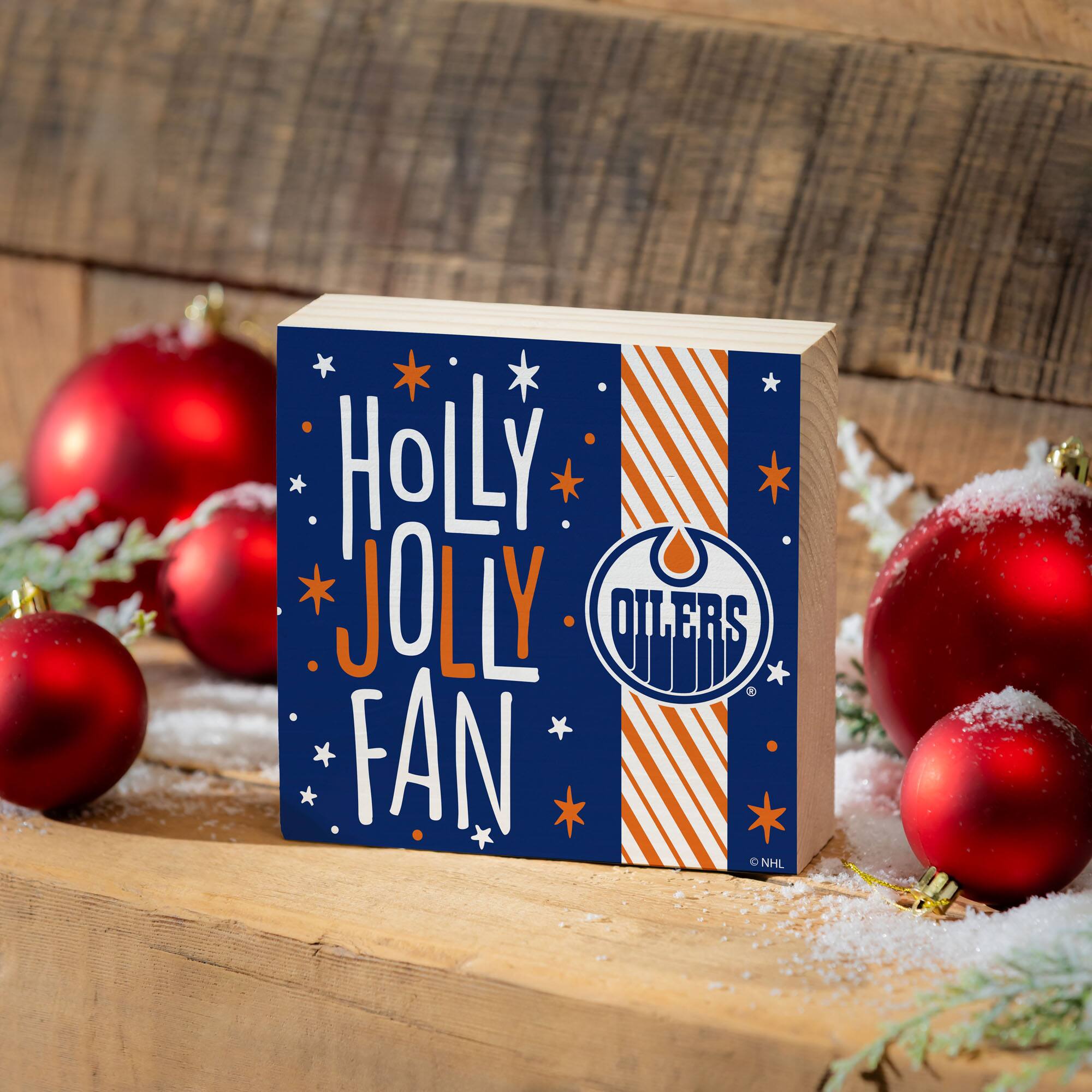 HOLLY JOLLY OILERS FAN  
© NHL