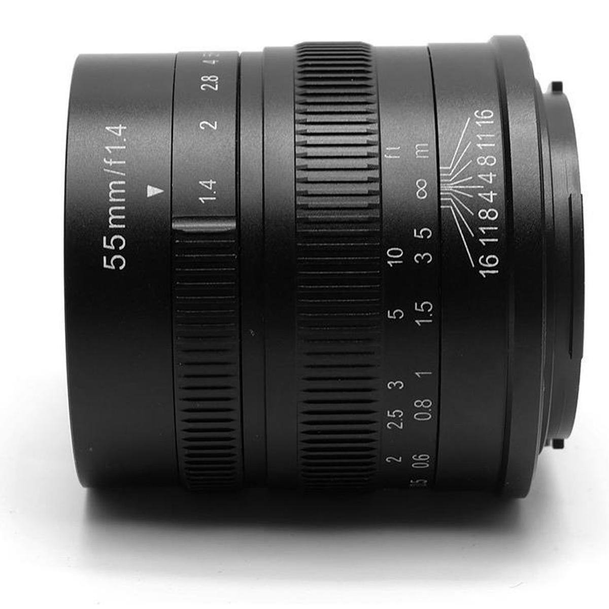 55mm/f1.4

2.8 2 1.4

161184481116

1 3 2.5 0.8 2 0.6