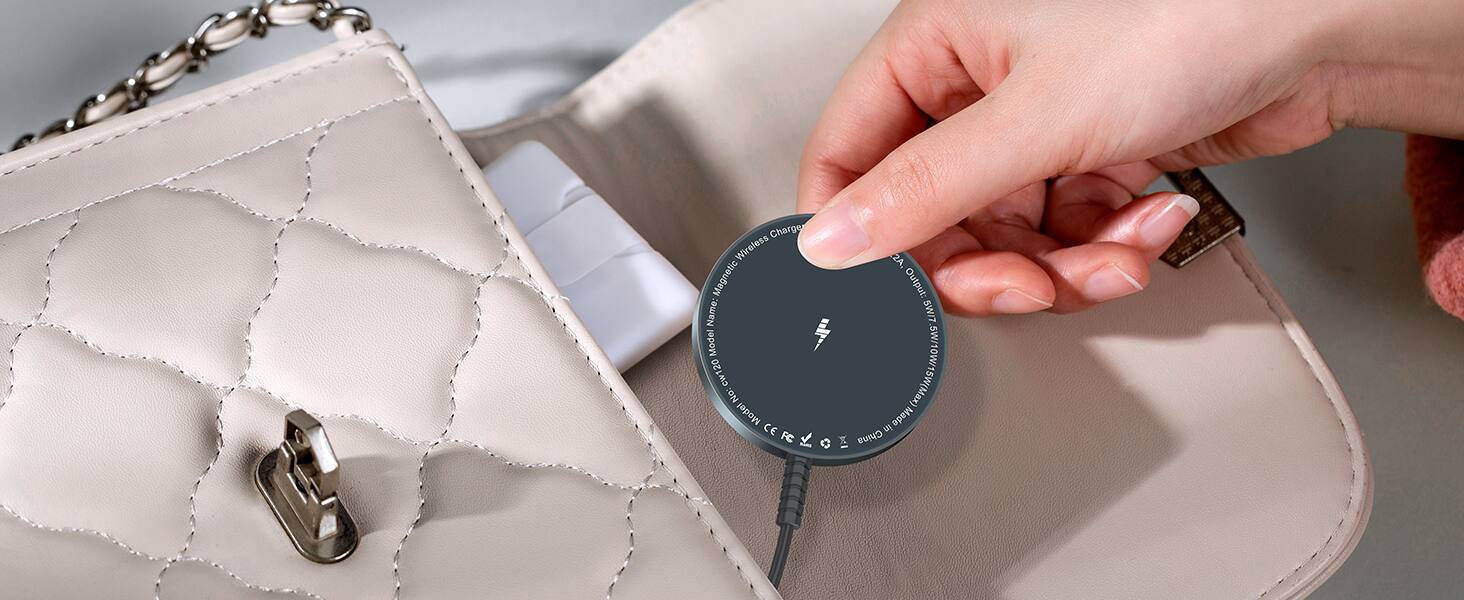 Charge Wireless Magnetic  
Name: Model cw120  
No: Model CE FC  
Output: 5W/7.5W/10W (Max)  
Made in China