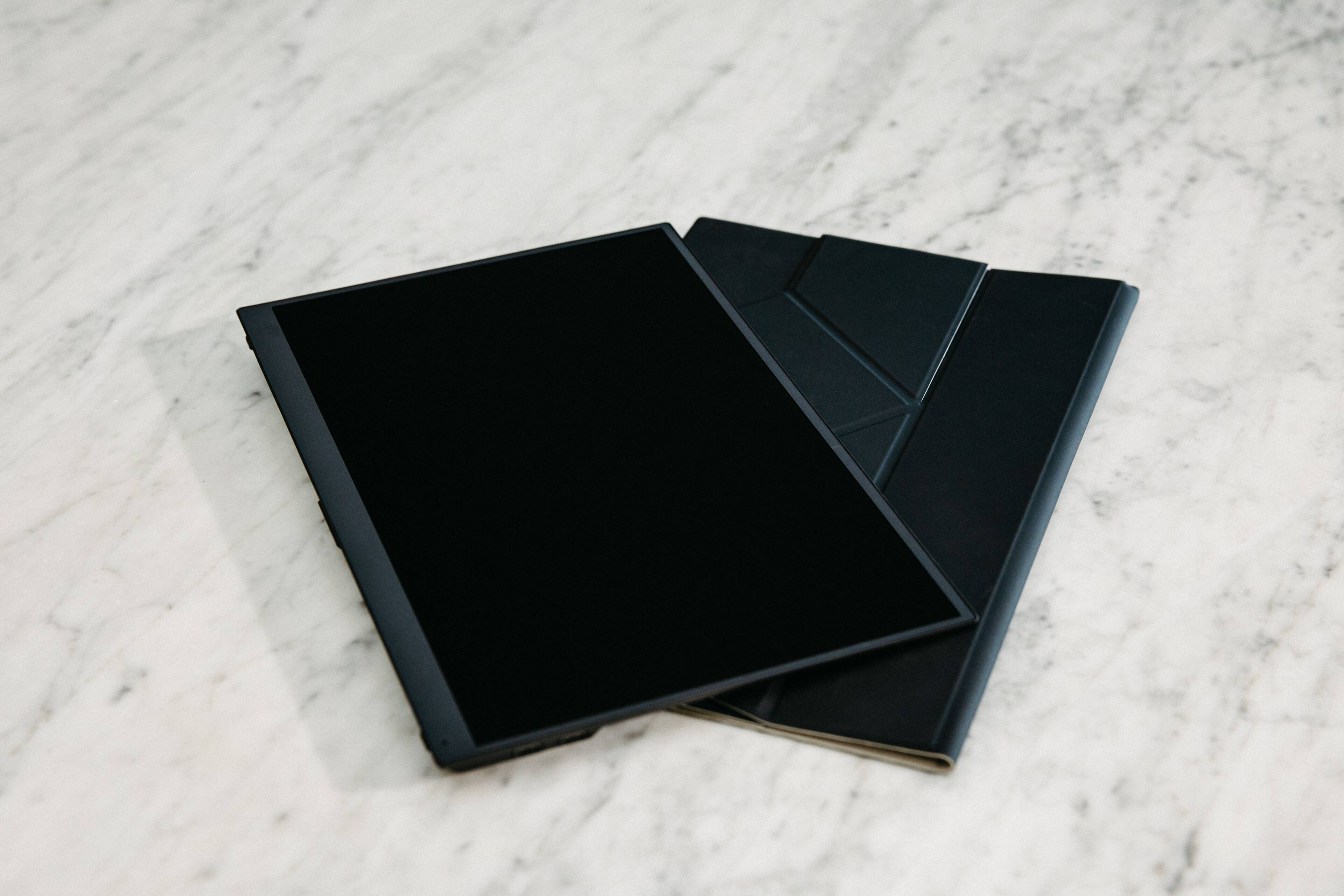 Angle. VAIO - VAIO 14" Portable Monitor | Ultra-Light Carbon Fiber Design | (1920 x 1200) | Origami Stand Case | Crafted in Japan - BLACK.