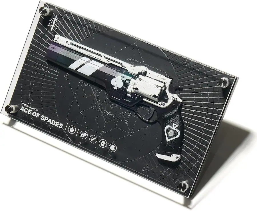 Numskull Destiny Exotic Armory Collection ‘Ace of Spades’ Replica ...