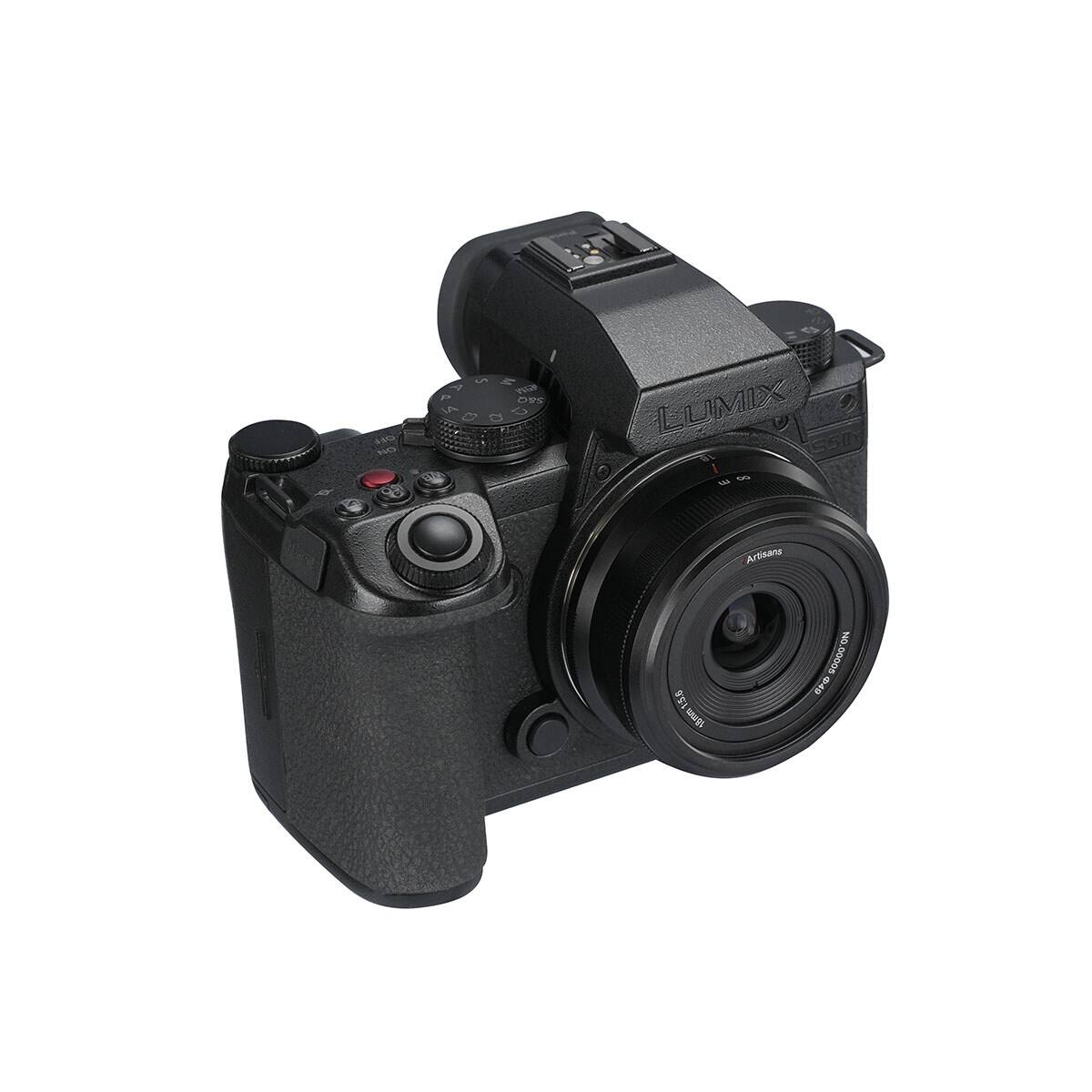 OFF NO  
A S M 9 WID S&Q LA C3 (2 CJ  
LUMIX U SSIN B i E  
18mm1:5.6 128  
Artisans  
NO.00005