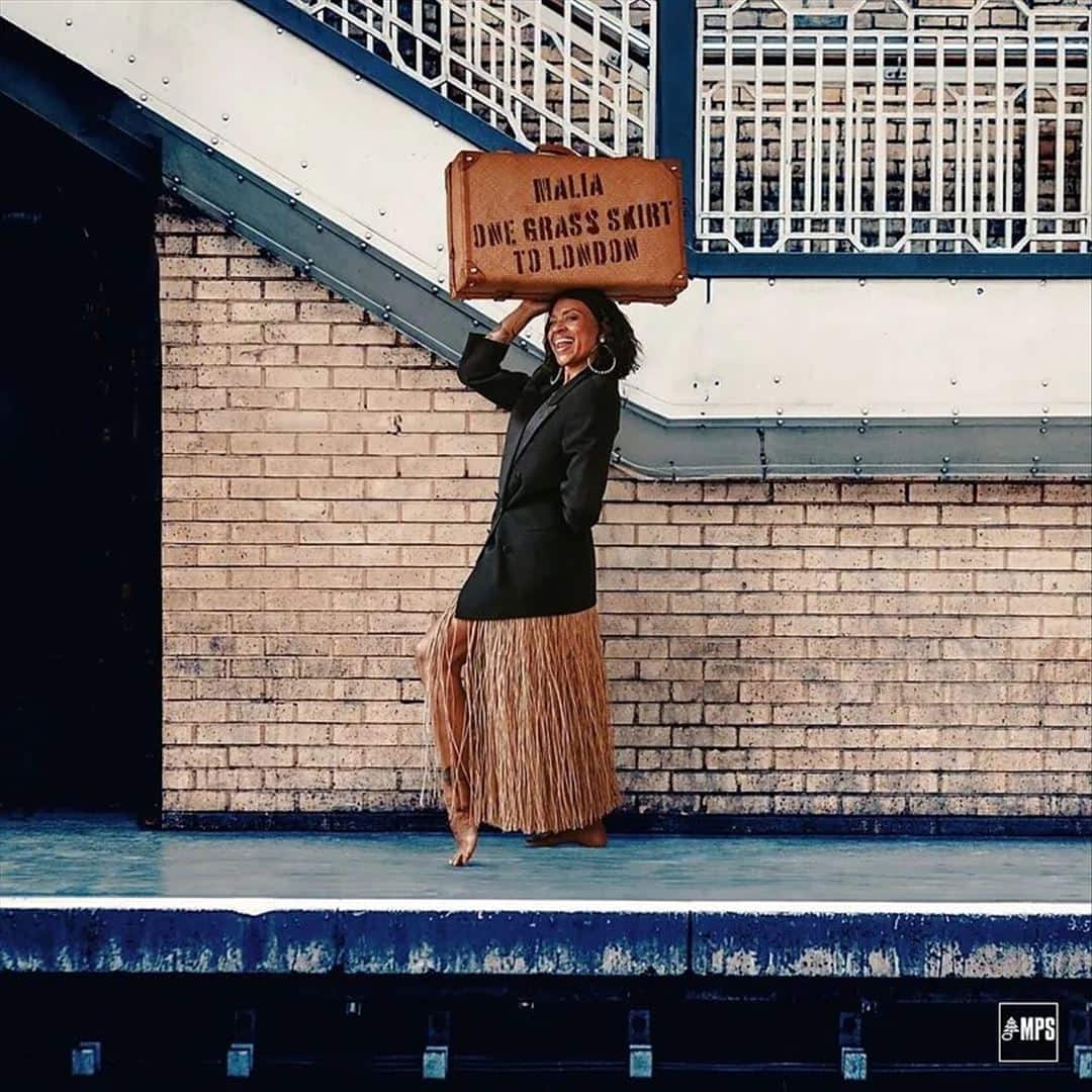 One Grass Skirt to London [LP] [VINYL]