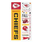 KANSAS CITY
CHIEFS
Crisp Mornings
Chilly Nights
FALL
Gather
FOOTBALL
CHIEFS
AUTUMN
Tailgating and
TOUCHDOWNS