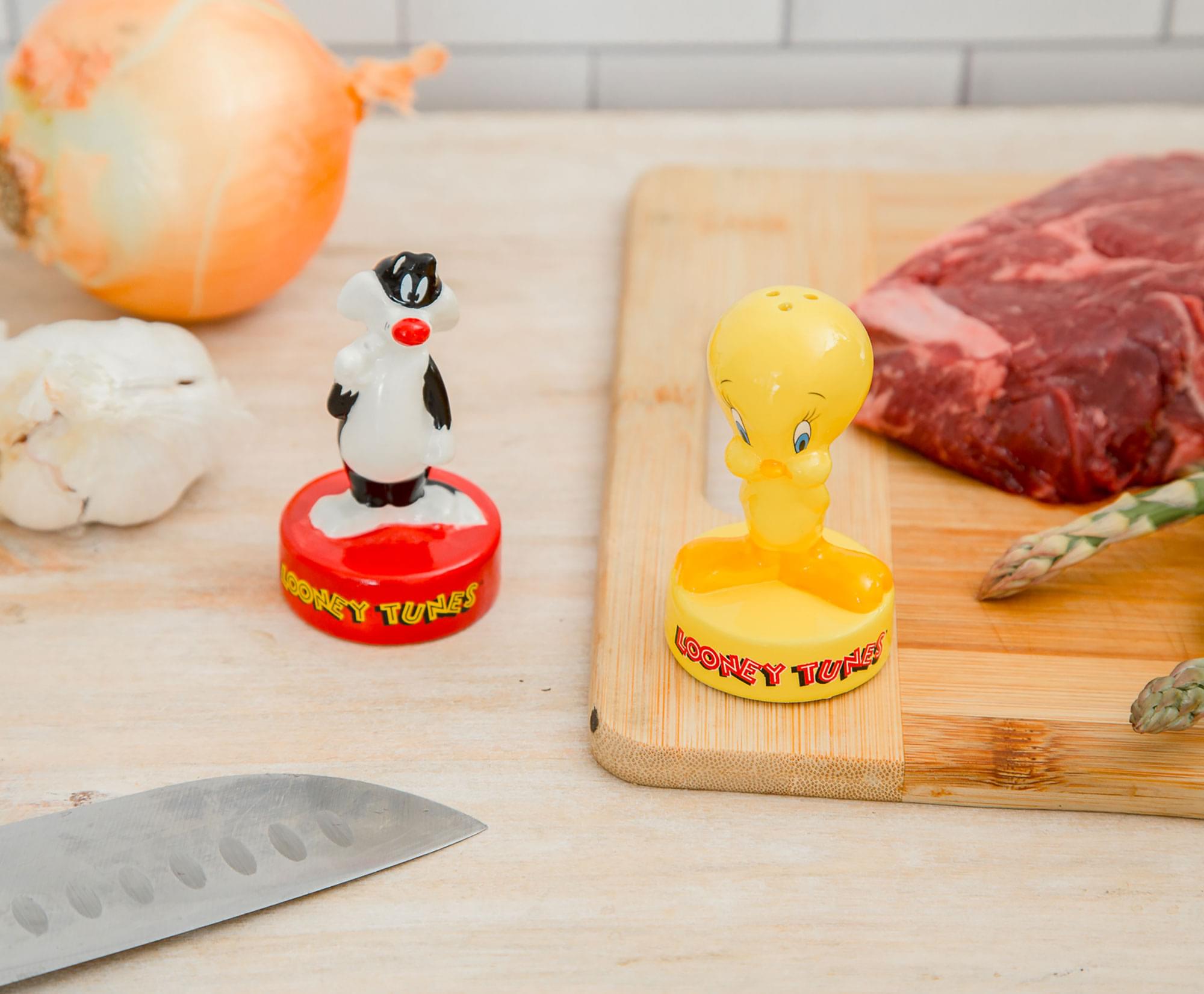 Looney Tunes  
Looney Tunes