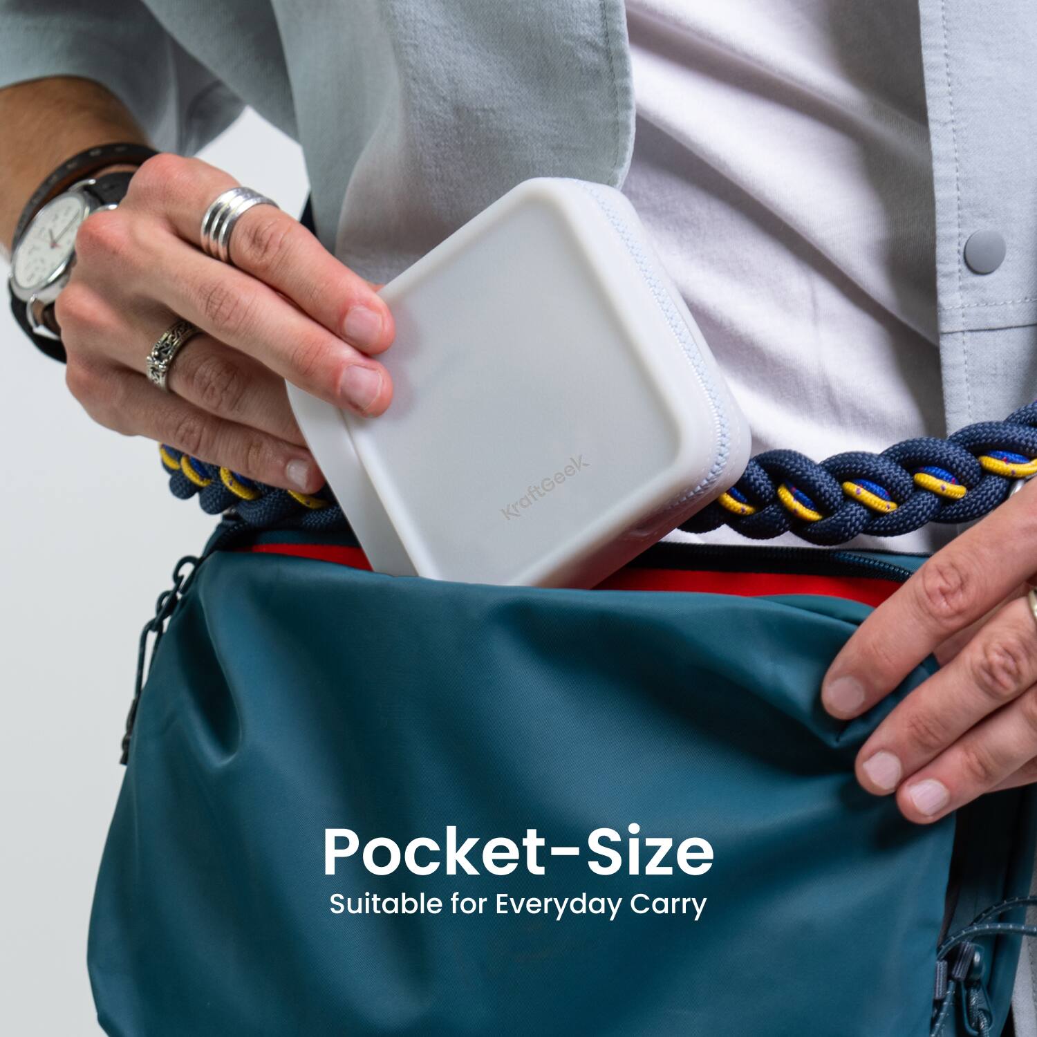 KraftGeek  
Pocket-Size  
Suitable for Everyday Carry