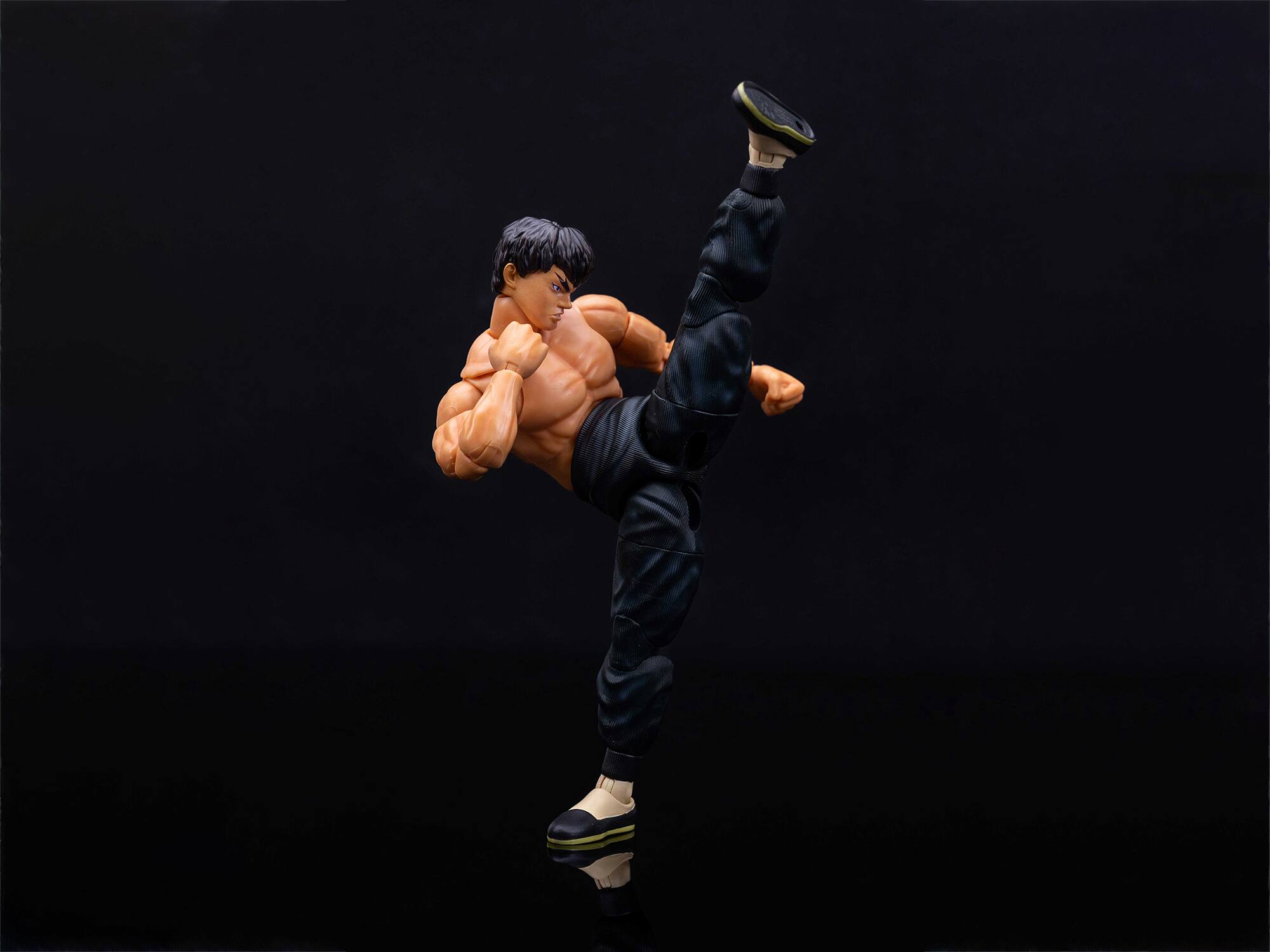 Alt View 5. Jada - Fei Long 6" Moveable Figure w/Accessories and Alternate Head & Hands "Ultra Street Fighter II" (2017) Video Game by Jada.