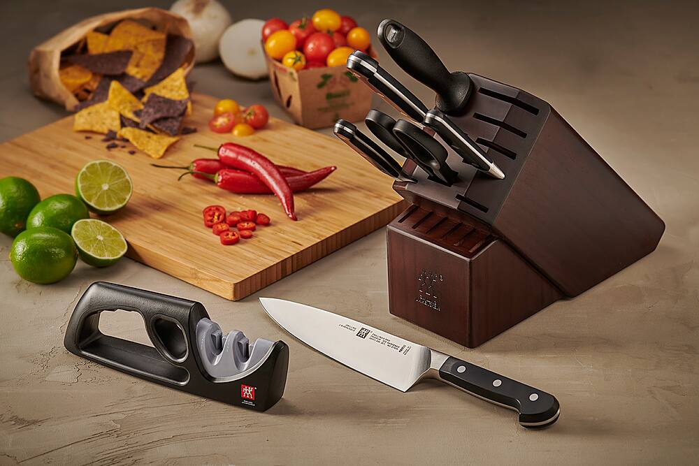 Alt View 12. ZWILLING - Pro 7-pc Knife Block Set - Black.