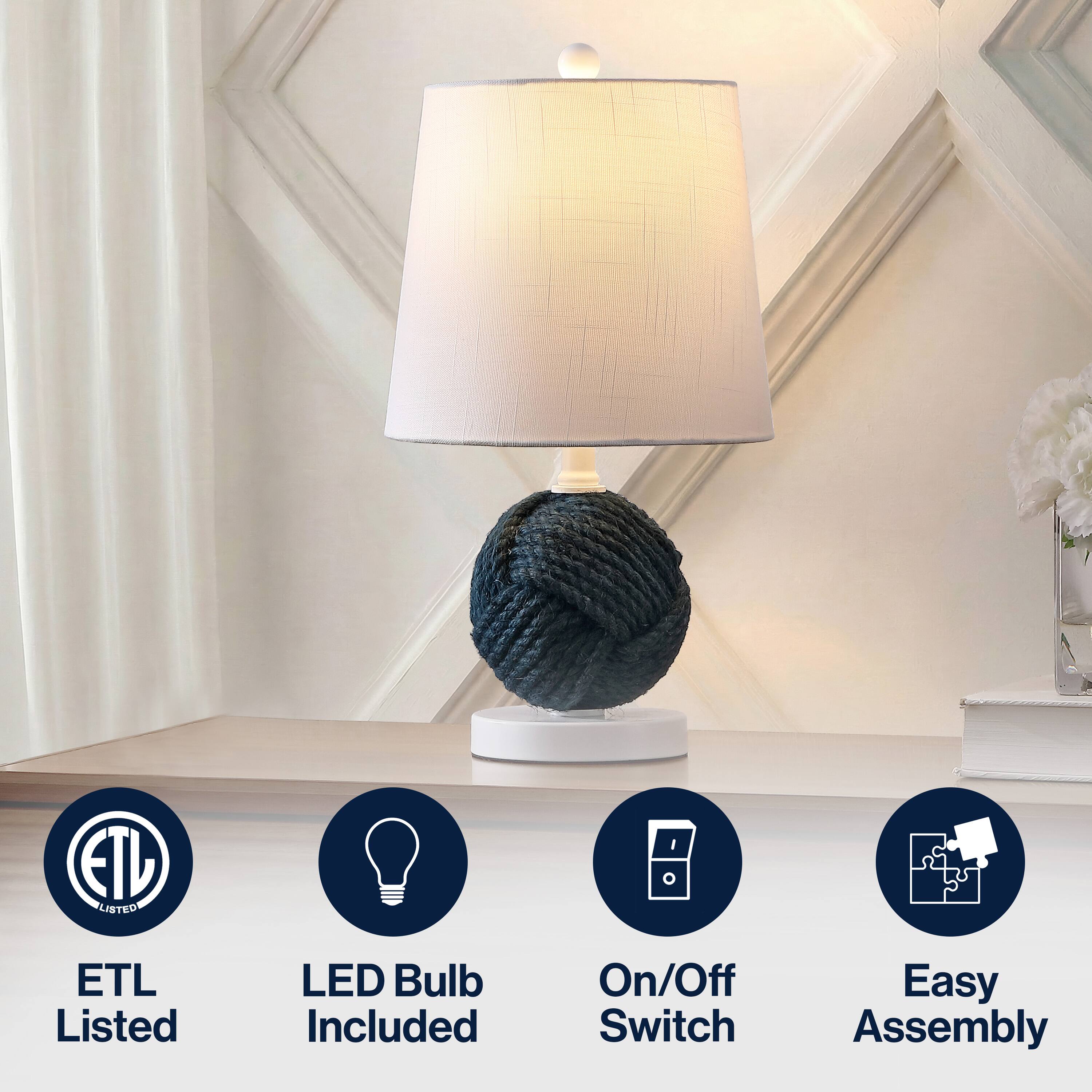 ETL Listed  
LED Bulb Included  
On/Off Switch  
Easy Assembly