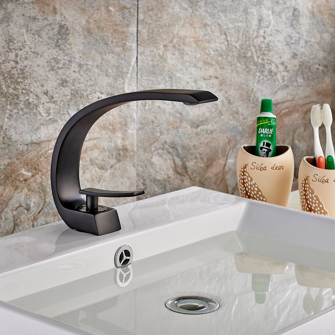 DARLIE  
Silea deer  
Silea deer  
Silea deer