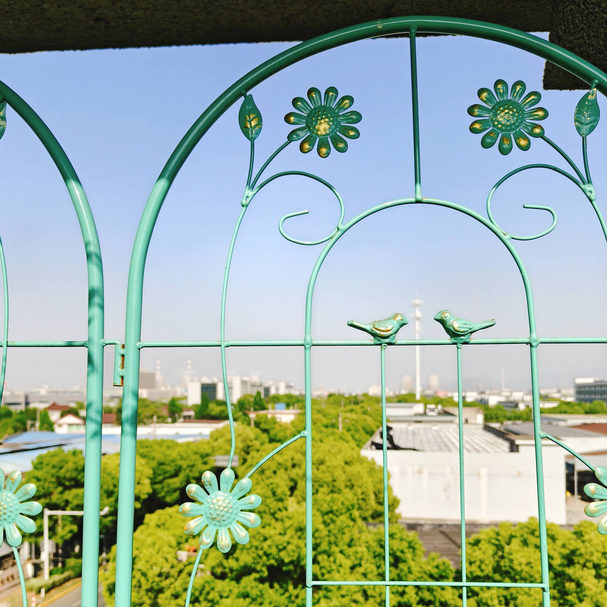 Alt View 6. Loheer - Rustproof Metal Garden Trellis 2-Pack 7.23 ft x 1.64 ft Climbing Plant Support - Green.