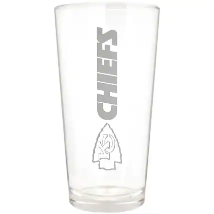 Front. Great American Products - Kansas City Chiefs Etched 16oz. Vertical Rally Cry Pint Glass - Multicolor.