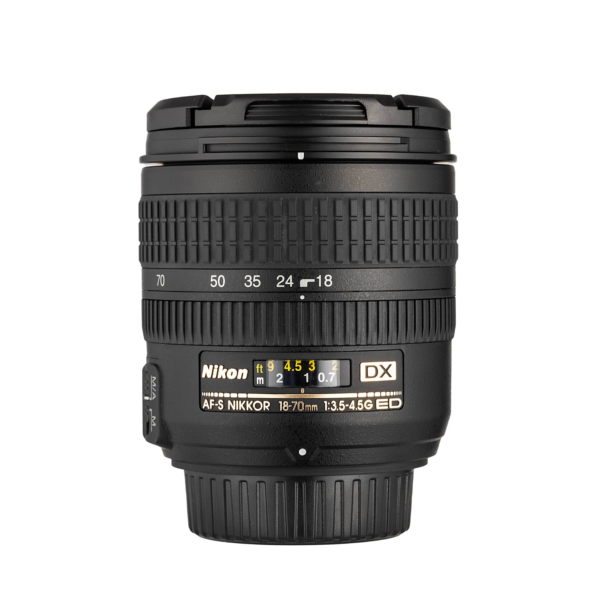 70 50 35 24 18  
MA  
ft 9 4.5 3 2 DX  
Nikon  
2 1 0.7 m  
AF-S NIKKOR 18-70mm 1:3.5-4.5G ED