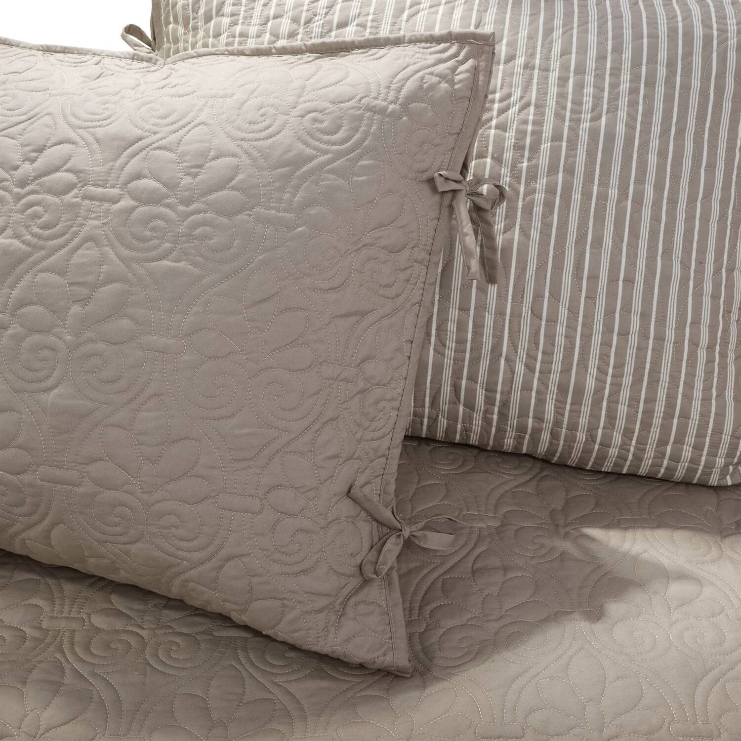 Back. Hivvago - 6-Piece Country Cottage Quilted Khaki Reversible Day Bed Cover Set - Khaki.