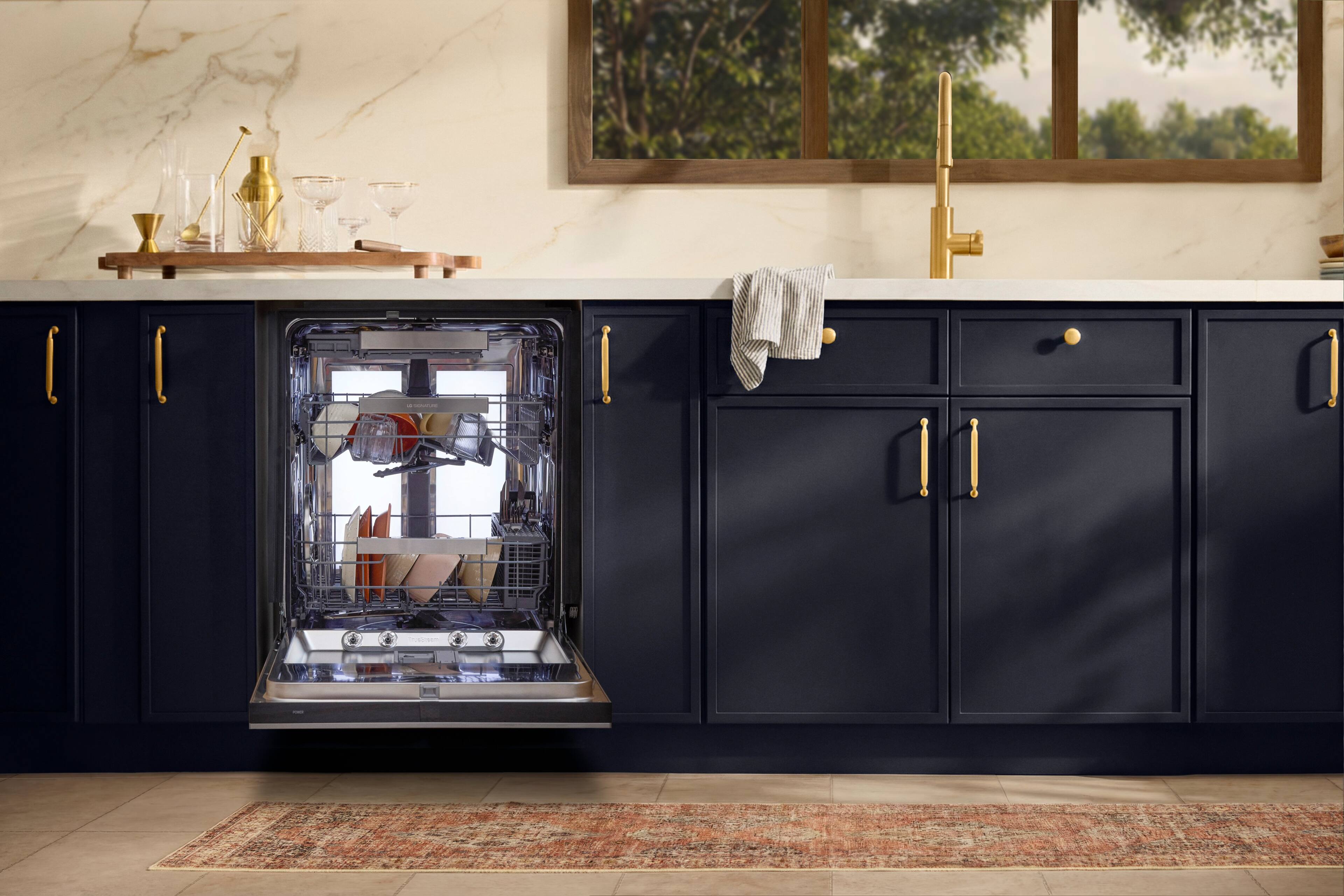 Alt View 20. LG - SIGNATURE FlushFit 24" Top Control Smart Built-In Stainless Steel Tub Dishwasher with 3rd Rack, Quad Wash Pro, and 39dBA - PrintProof Stainless Steel.