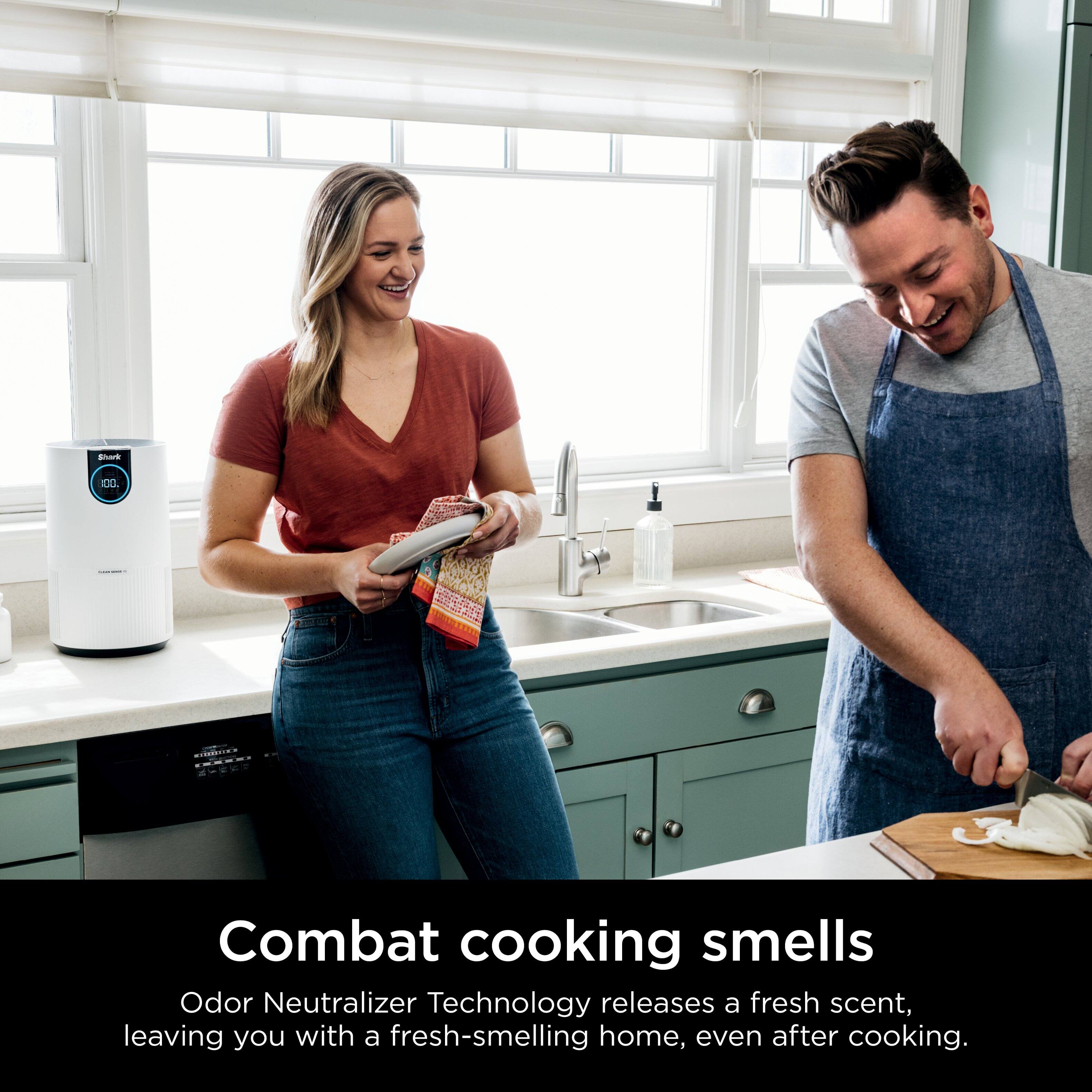 The corrected text is:

"Combat cooking smells. Odor Neutralizer Technology releases a fresh scent, leaving you with a fresh-smelling home, even after cooking."