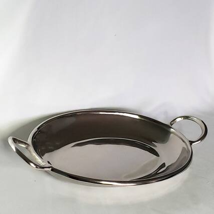 Front. Jiallo - Silver Stainless Steel finish deep Oval tray w/handles 19 x 10" - silver.