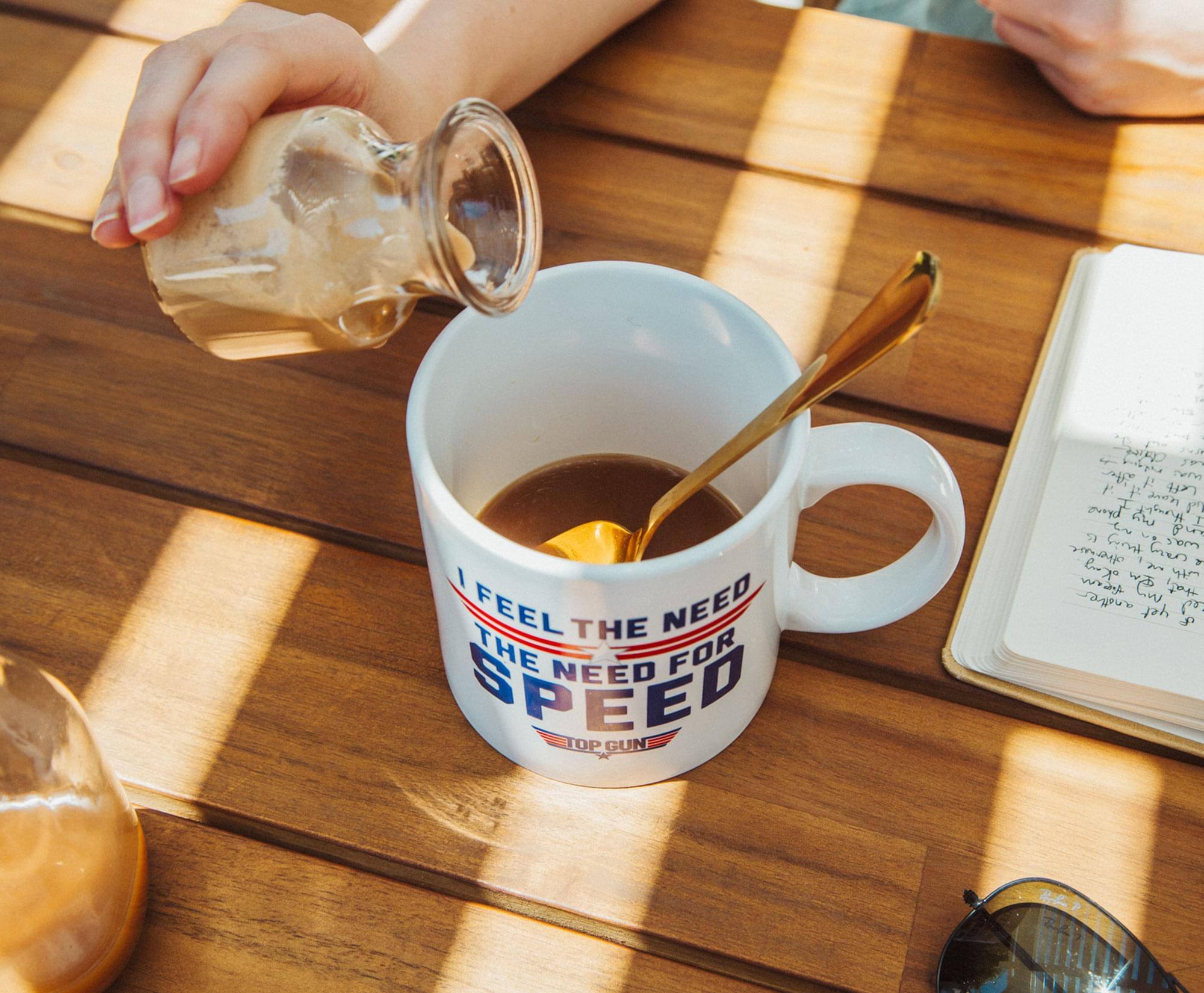 I FEEL THE NEED THE NEED FOR SPEED  
GUN  
~ rr P. P P Jon phane I P tu I 57 pu tiis Givn was a A 2 e..x 4im woash Lw ao yet m &