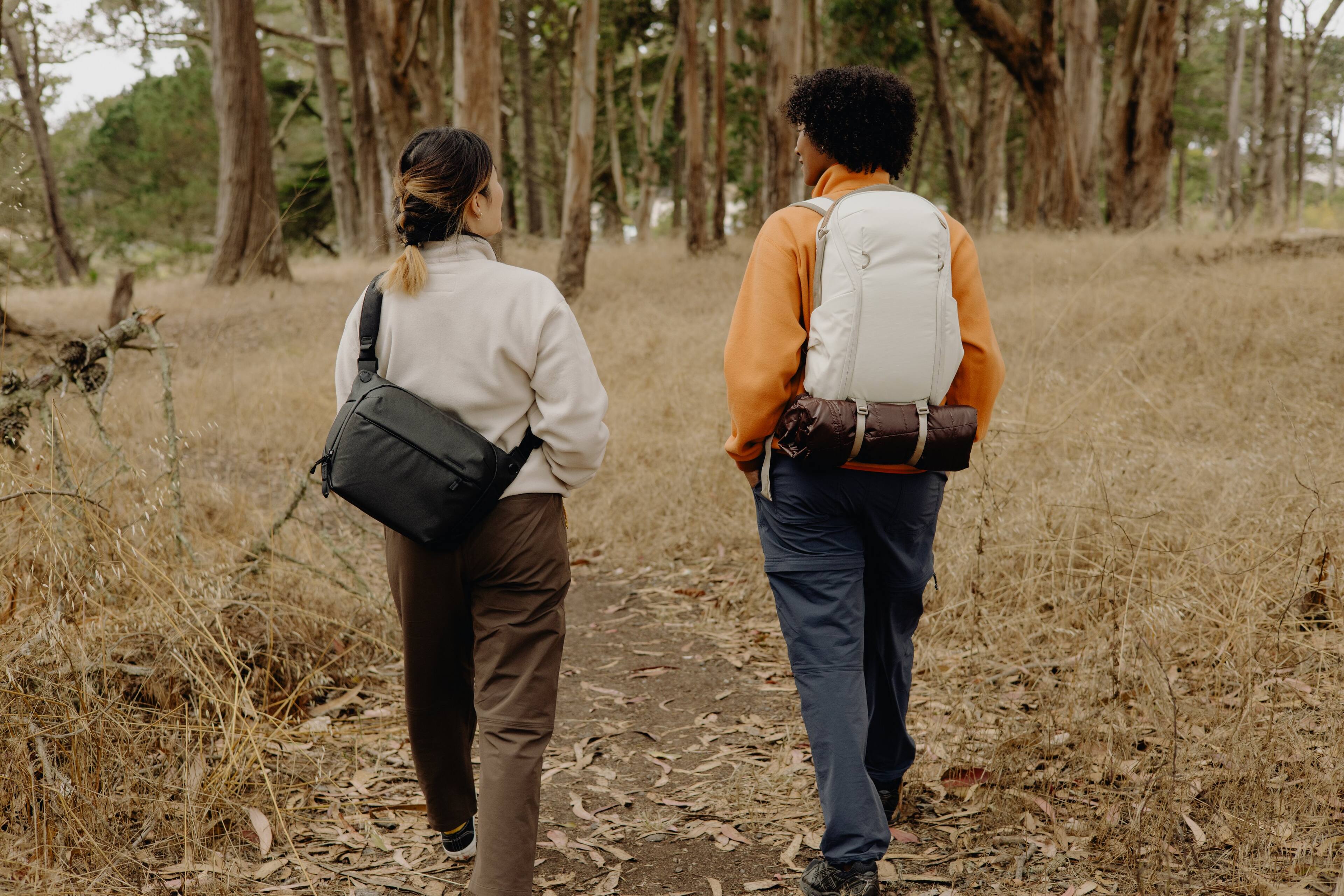 Alt View 16. Peak Design - Everyday Backpack Zip 15L - Bone.