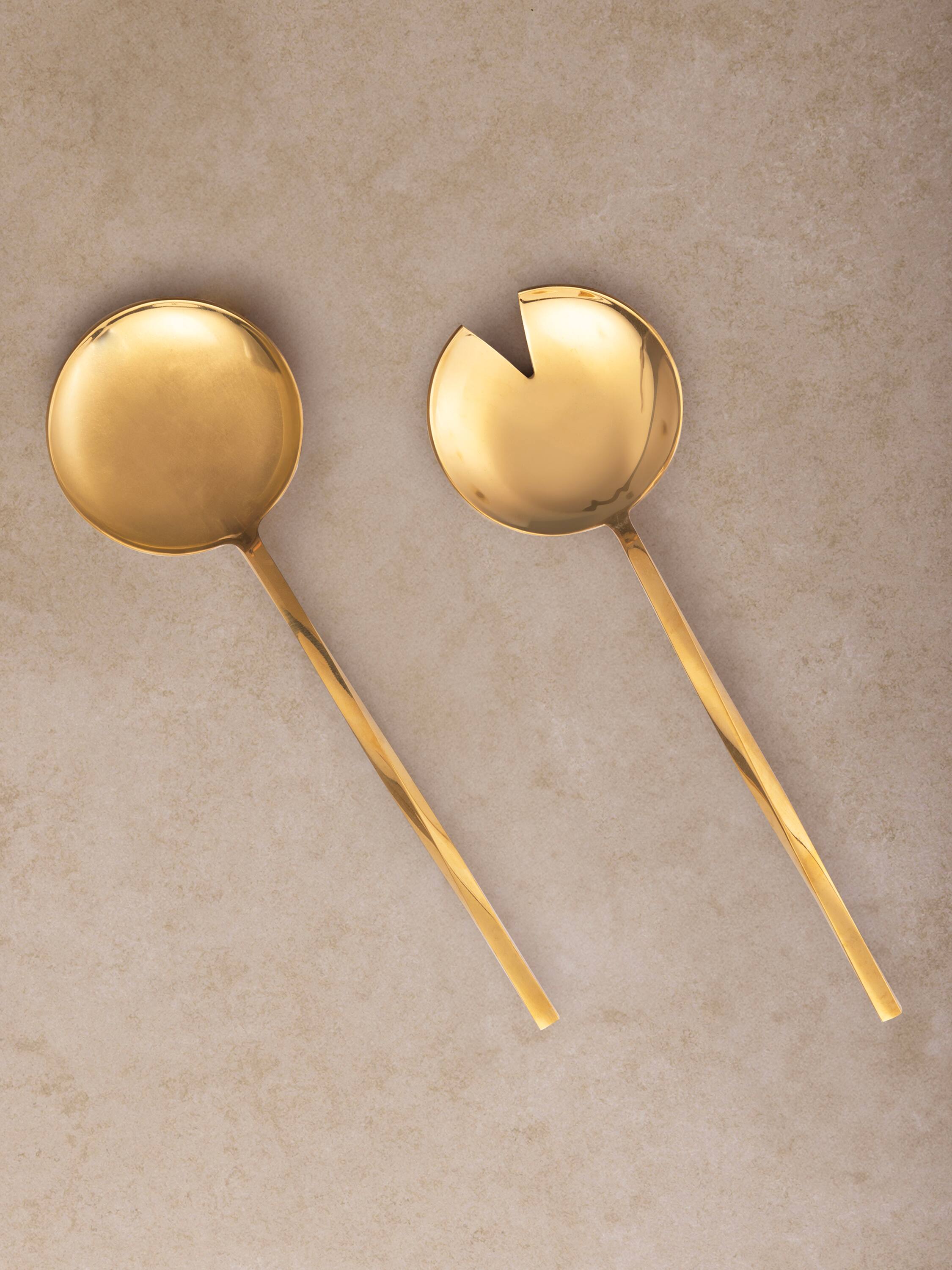 Left. GAURI KOHLI - Oslo Salad Servers - Shiny gold.