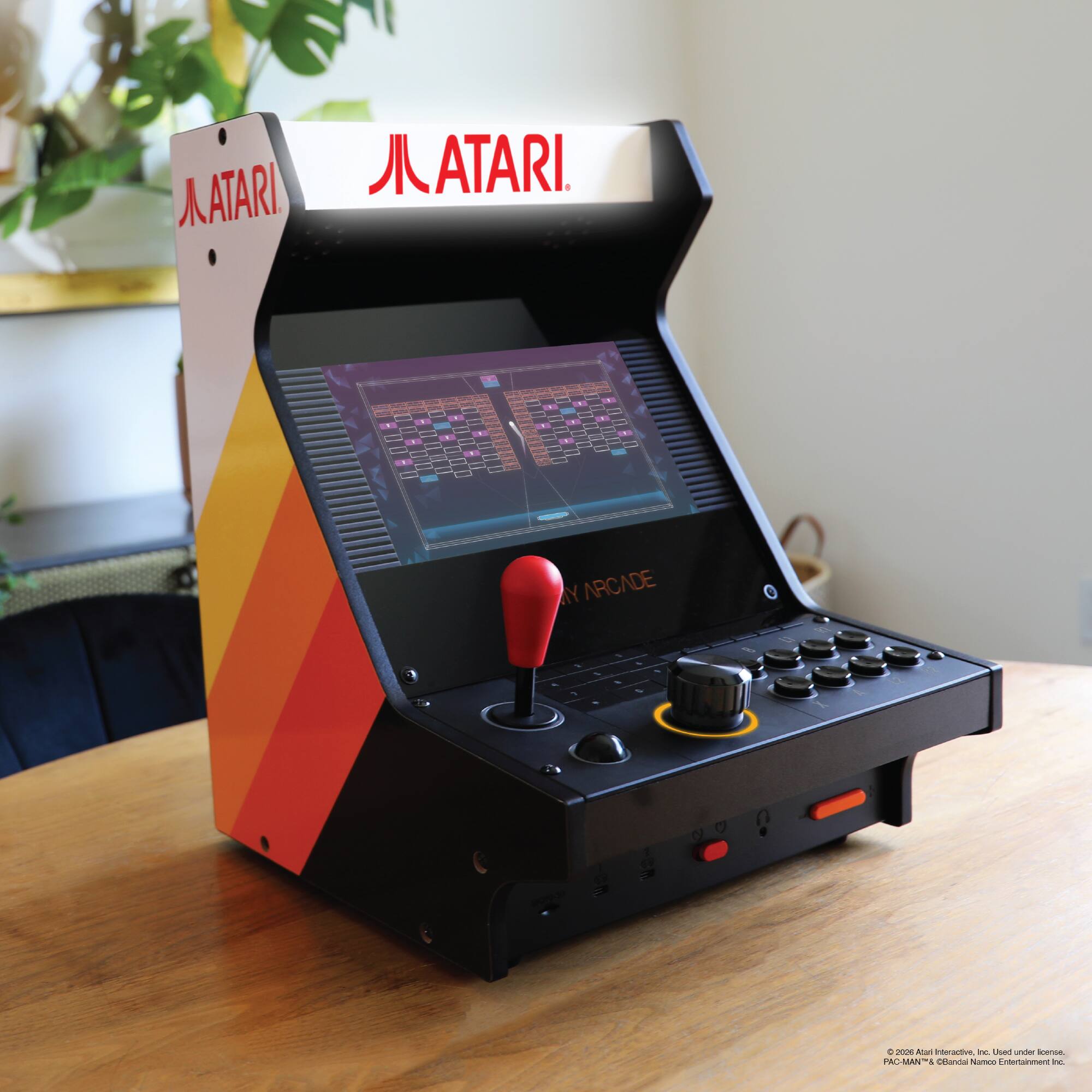 ATARI.  
MY ARCADE  
© 2005 Atari Interactive, Inc. Used under license, PAC-MAN® & © Bandai Namco Entertainment Inc. - E10+ (Everyone 10+)