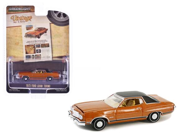 GREENLIGHT collectibles
Vintage AD CARS
1973 FORD GRAN TORINO
It took a lot more than a smooth ride to make Ford Torino the best. Take a closer look. The better we look, the better we are.
ADULT COLLECTIBLE
ADULTE COLLECTIONNER
1:18 scale model
1:18 modèle réduit
