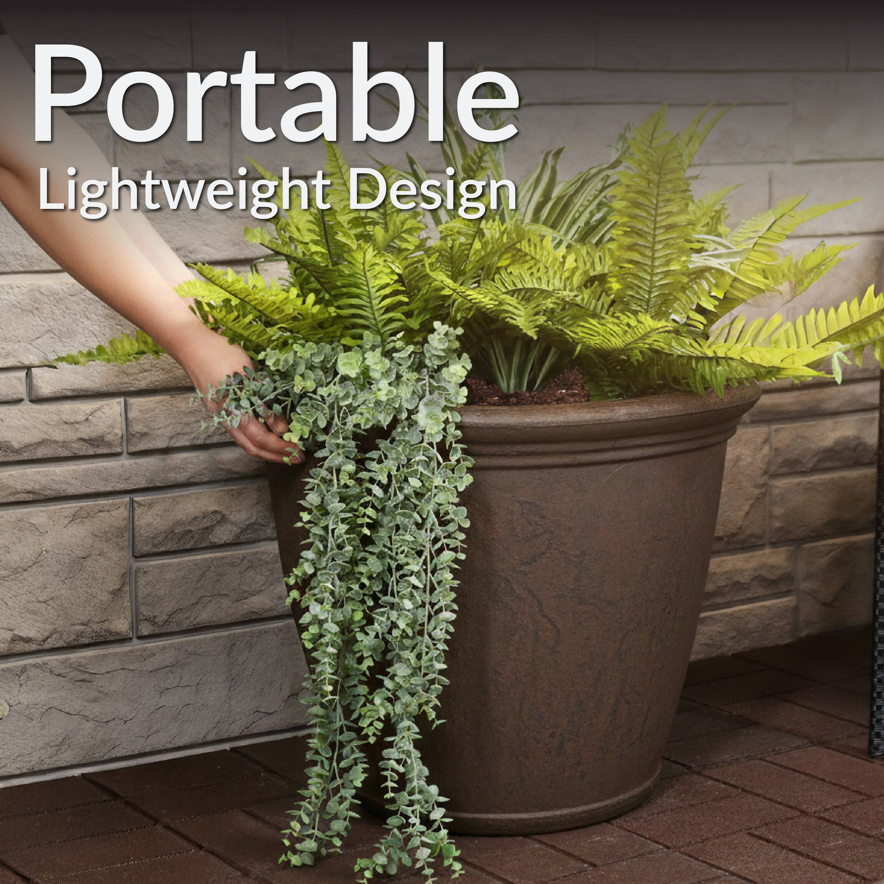Portable  
Lightweight Design