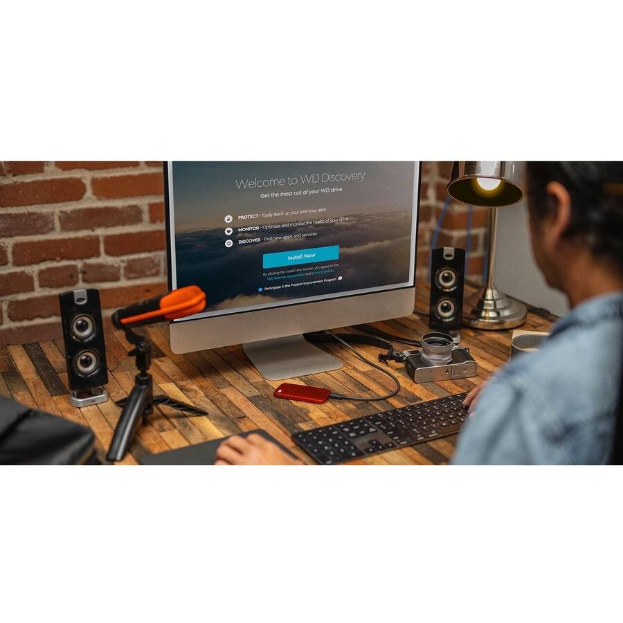 Welcome to WD Discovery

Get the most out of your WD drive

PROTECT - Easily back up your precious data
MONITOR - Optimize and monitor the health of your drive
DISCOVER - Find new apps and services for your drive

Install Now
Download the WD Discovery software and get started

By installing the software, you agree to the terms and conditions and privacy policy.