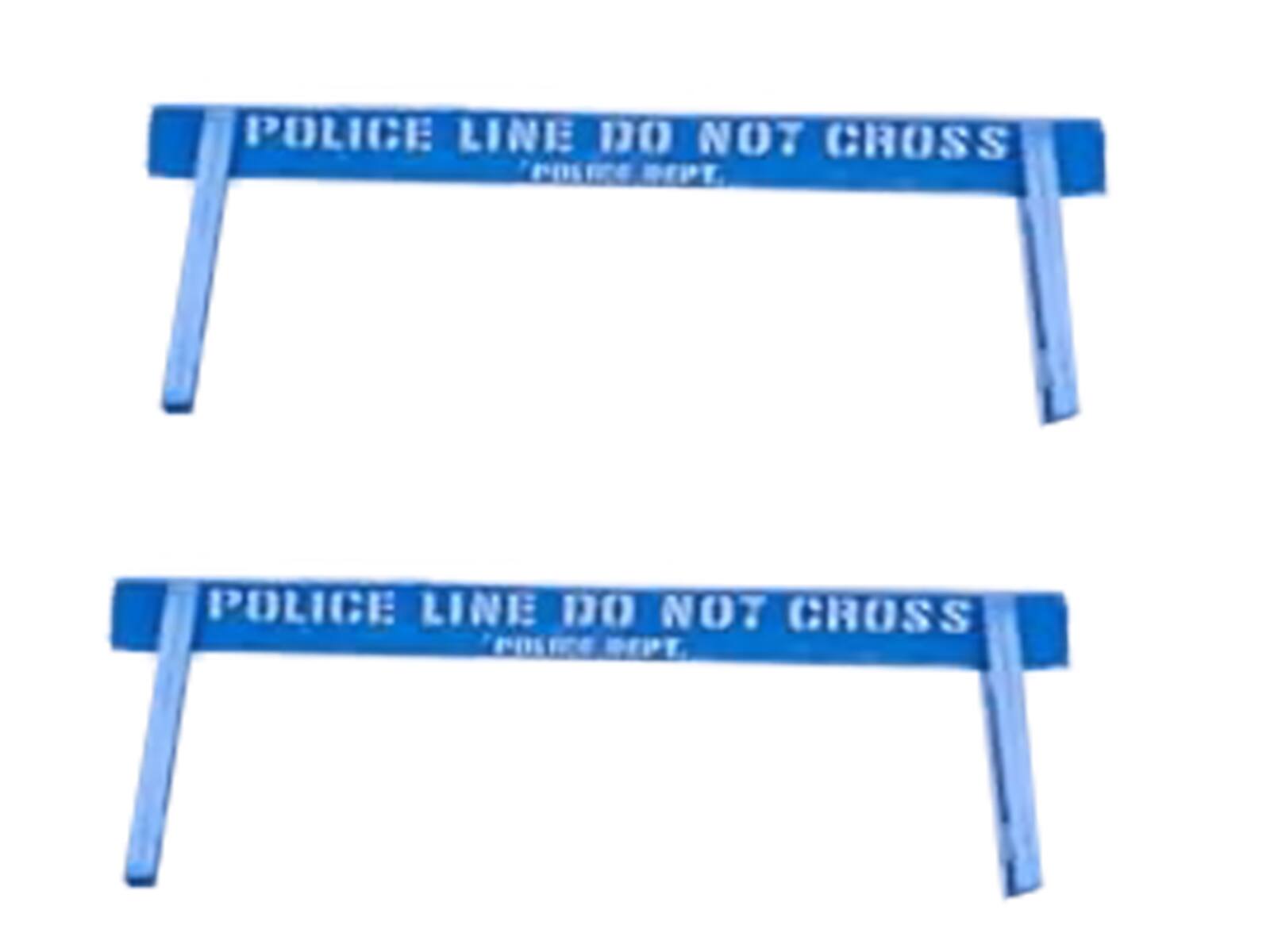 POLICE LINE DO NOT CROSS  
POLICE LINE DO NOT CROSS