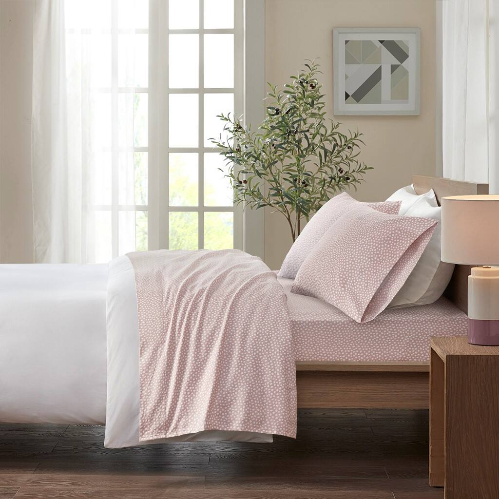 Alt View 1. Gracie Mills - Gracie Mills Persephone Cotton Flannel Sheet Set - Blush Dots.