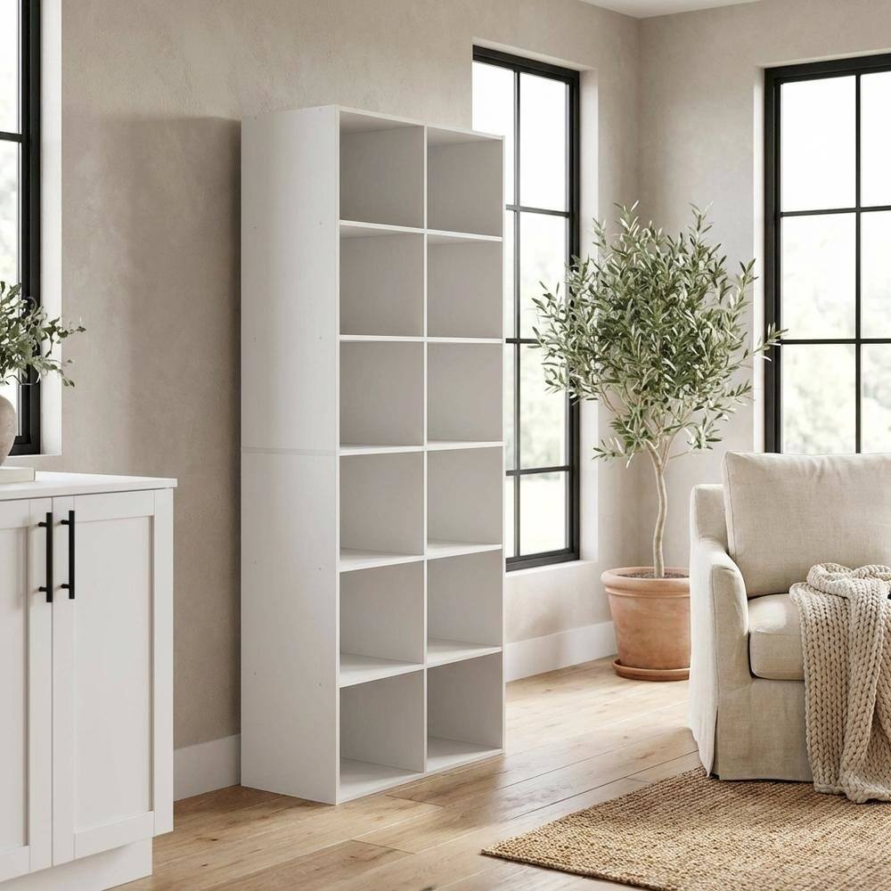 Left. FurniFact - Wooden bookcase in finish with spacious shelves for storage - White.