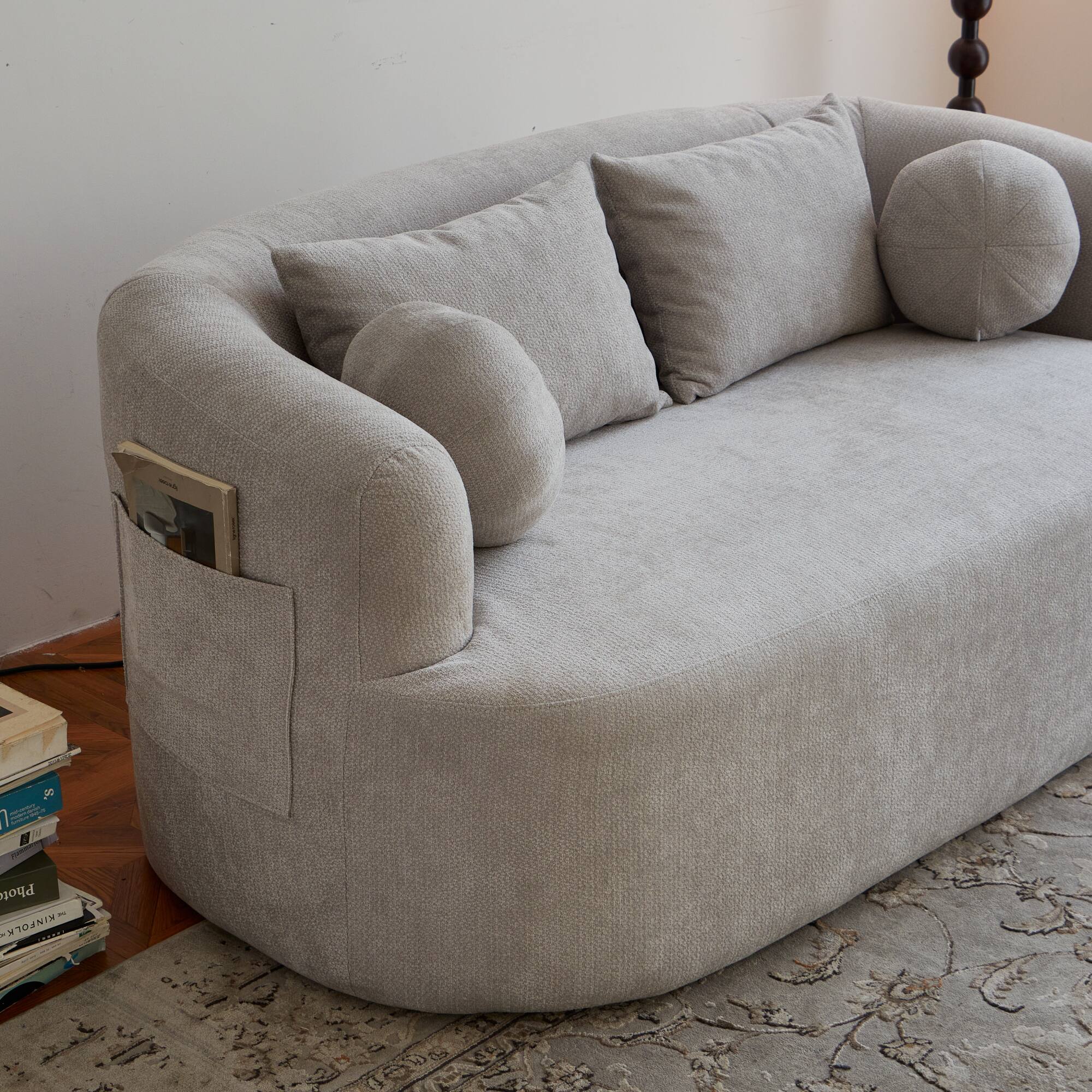 Sure, here is the corrected text:

"Se as - 1 : Phot 1 KINFOLK"