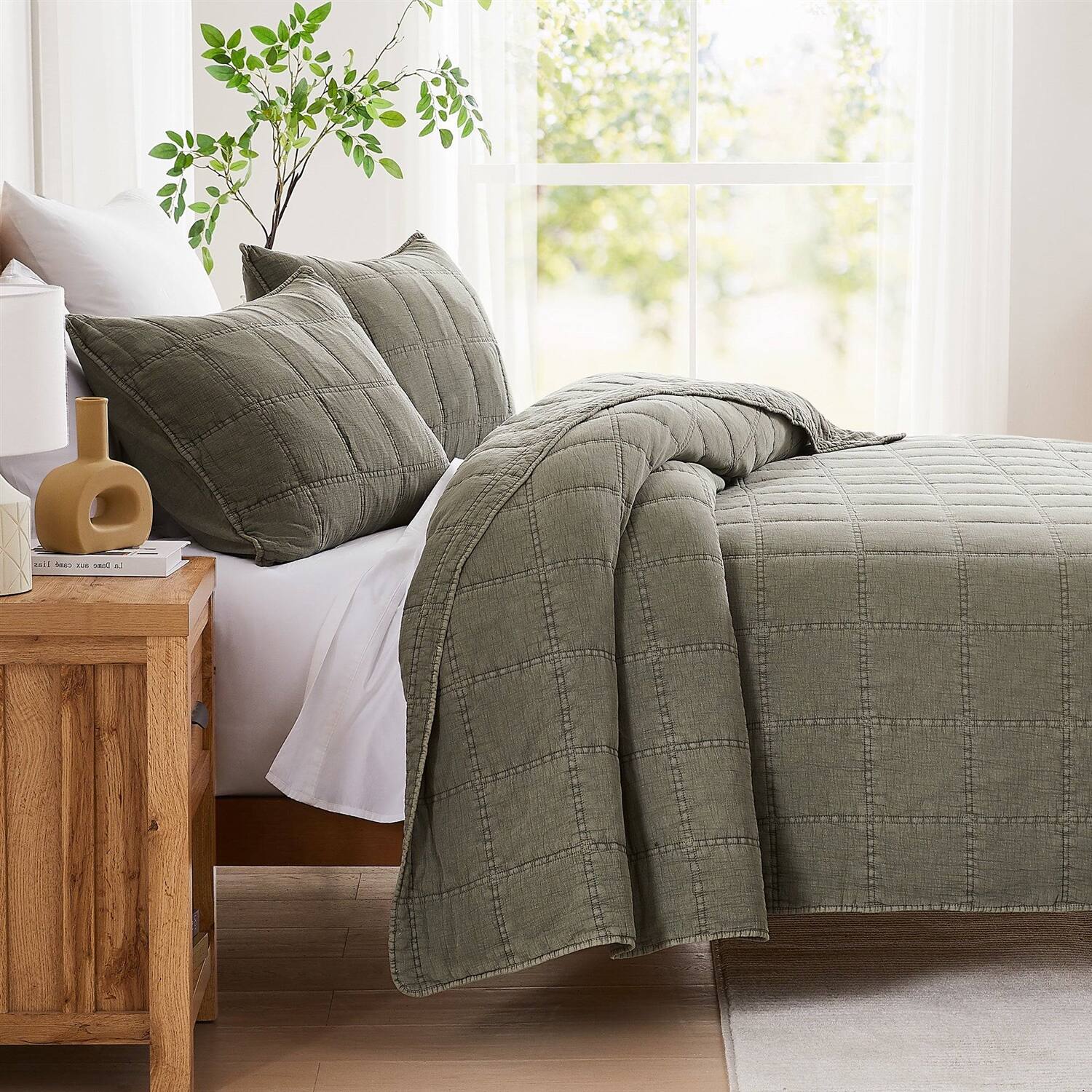 Left. Hivvago - Full/Queen 3 Piece Cotton Faded Stone Washed Lightweight Quilt Set Green - Green.