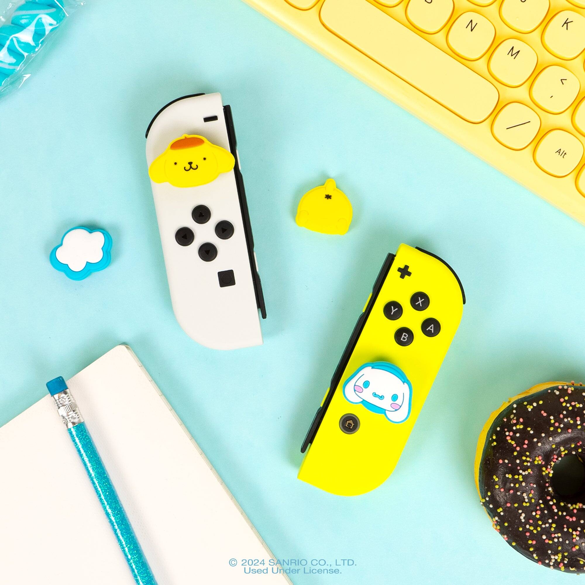 Hamee Hello Kitty and Friends Cinnamoroll & Pompompurin Nintendo Switch ...