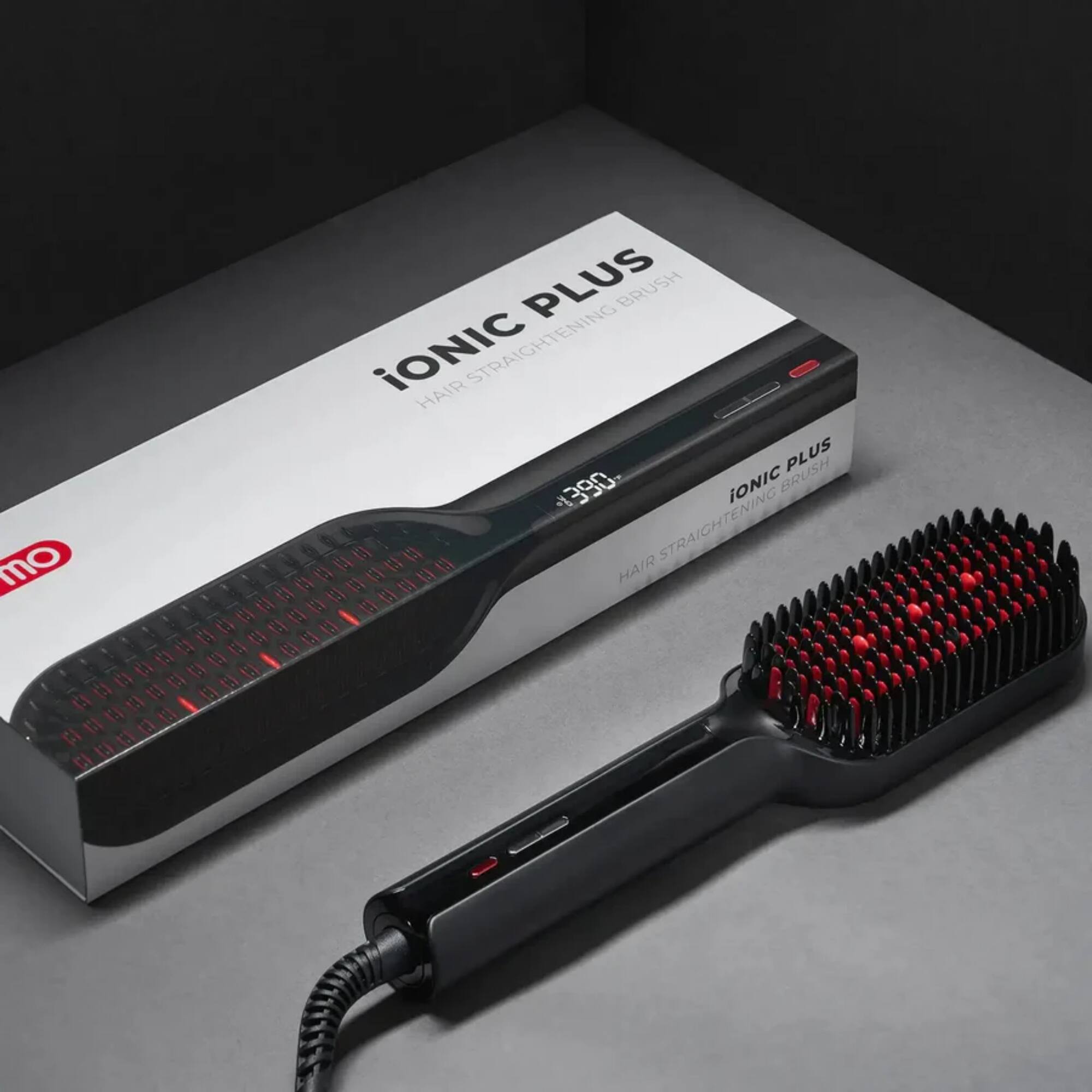 IONIC PLUS  
HAIR STRAIGHTENING BRUSH  
1390